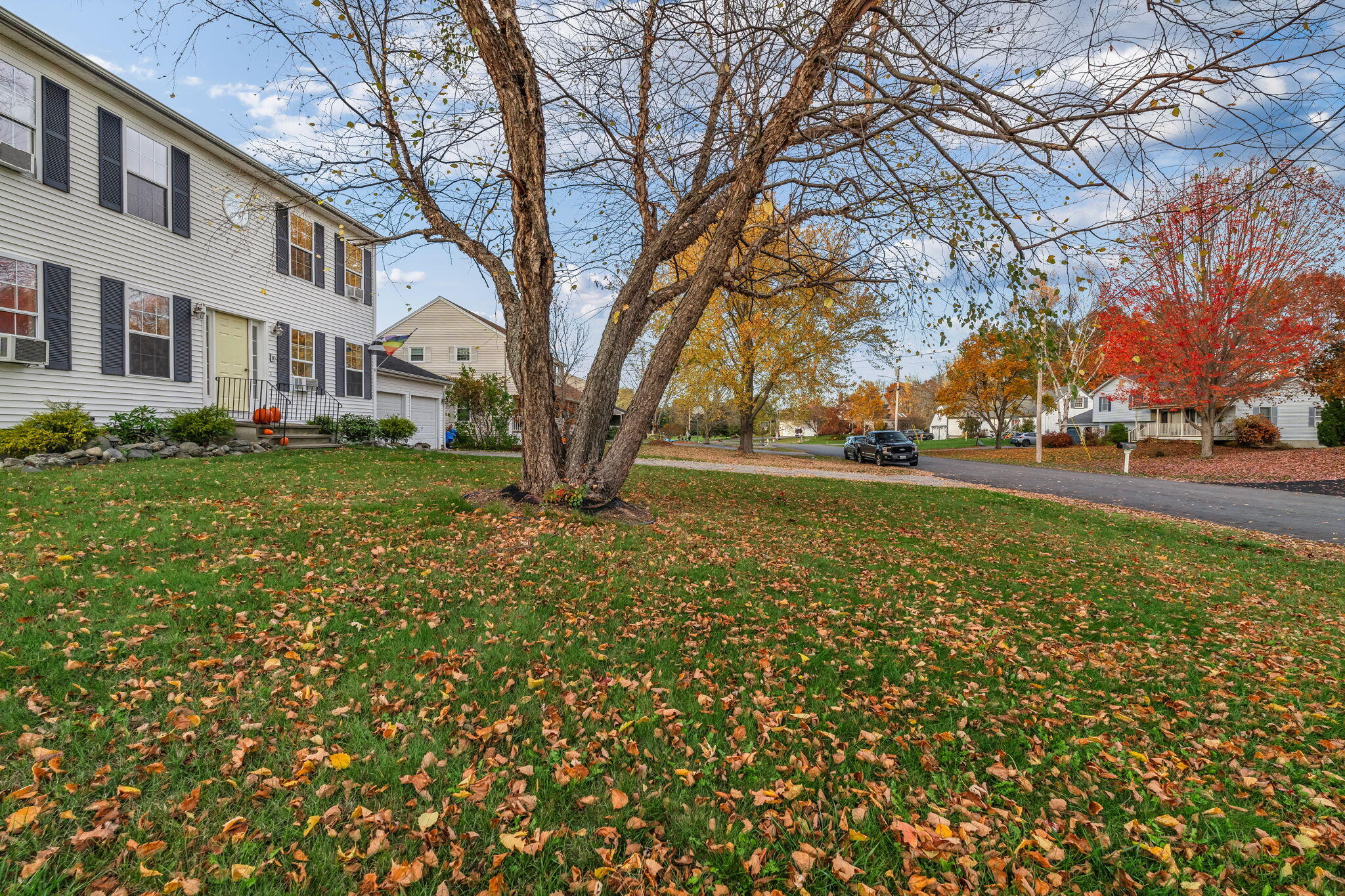 10 Independence Avenue