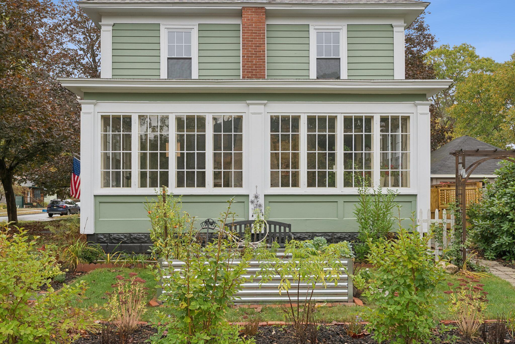 84 Spring Street