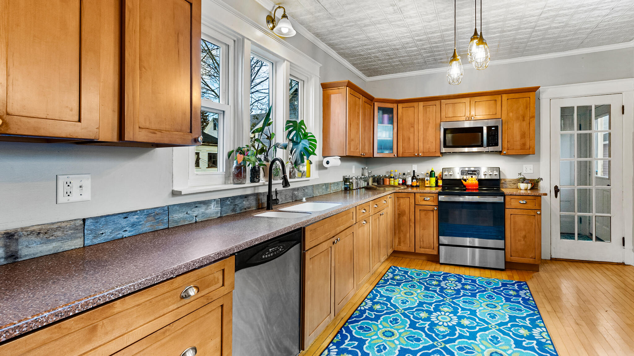 55 Parkview Avenue