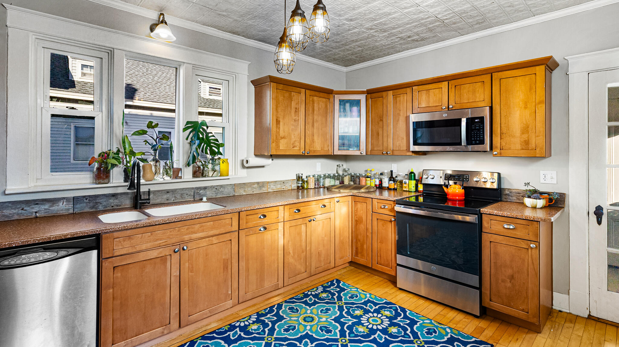 55 Parkview Avenue