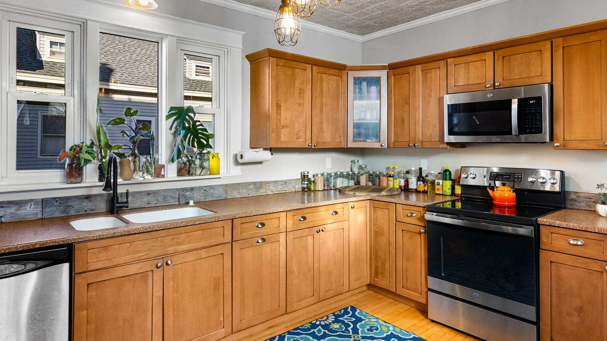 55 Parkview Avenue