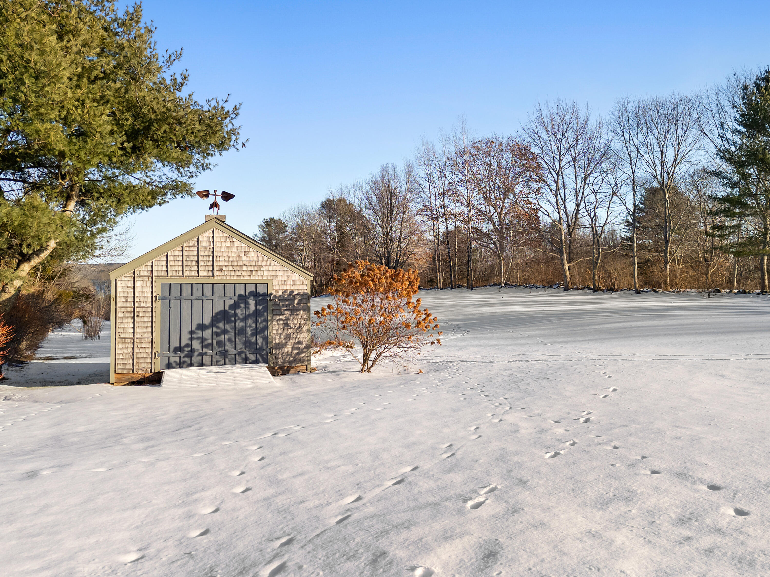 902 Dutch Neck Road
