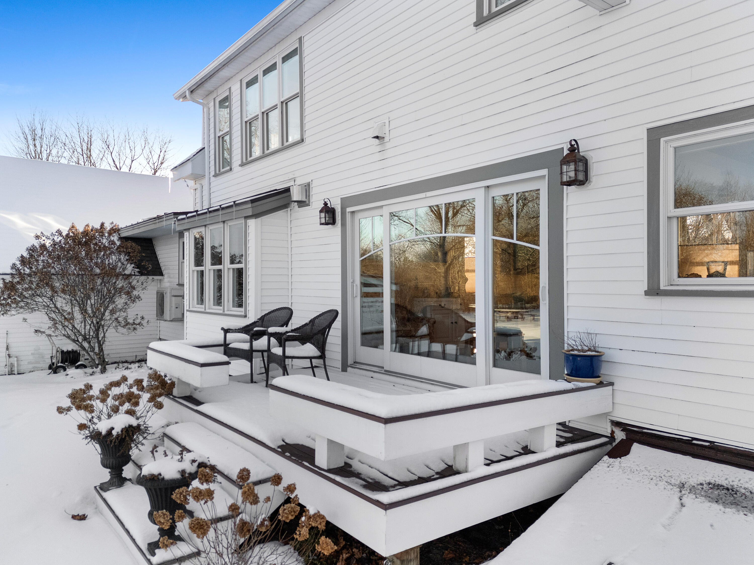 902 Dutch Neck Road