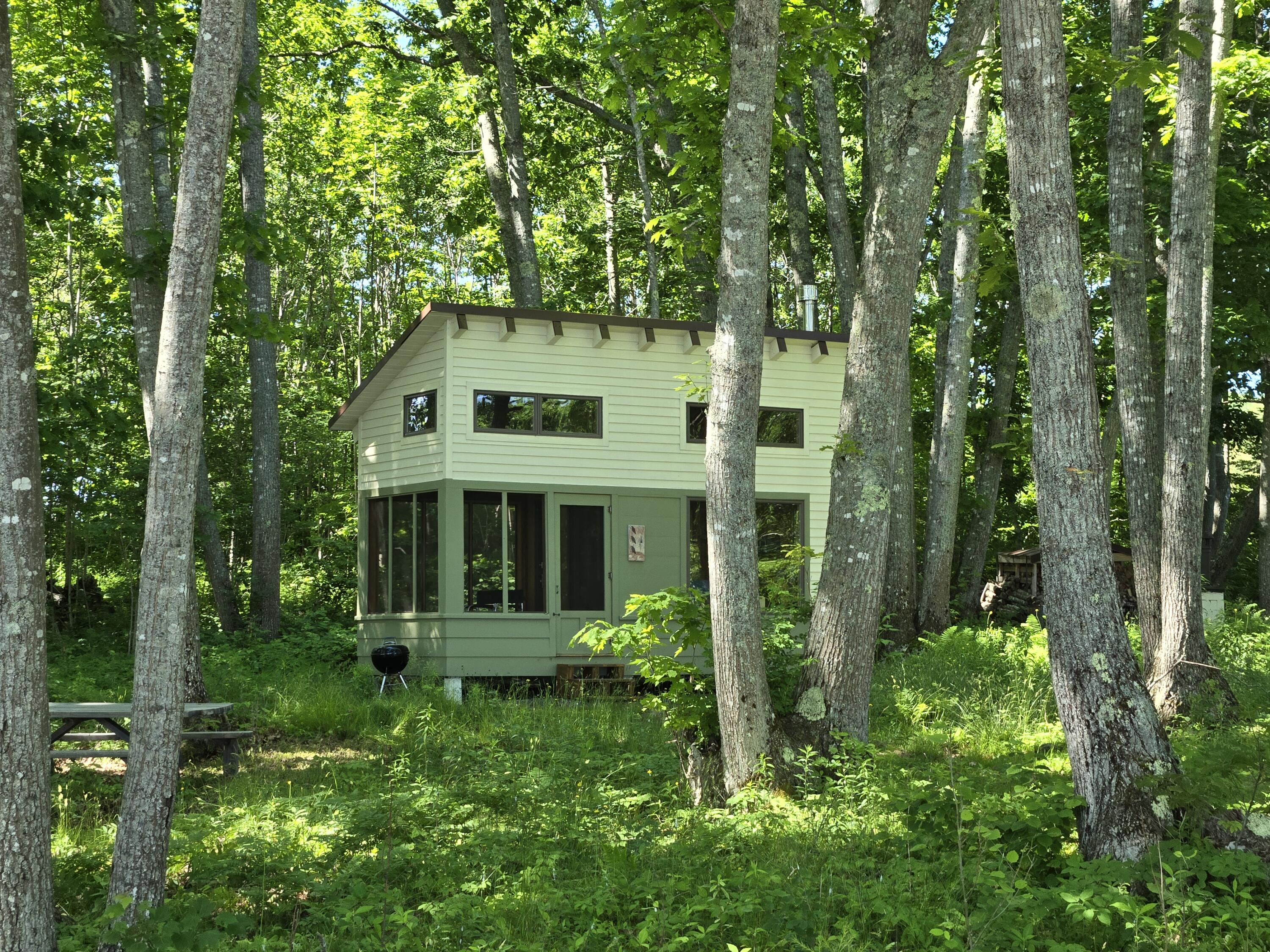 902 Dutch Neck Road
