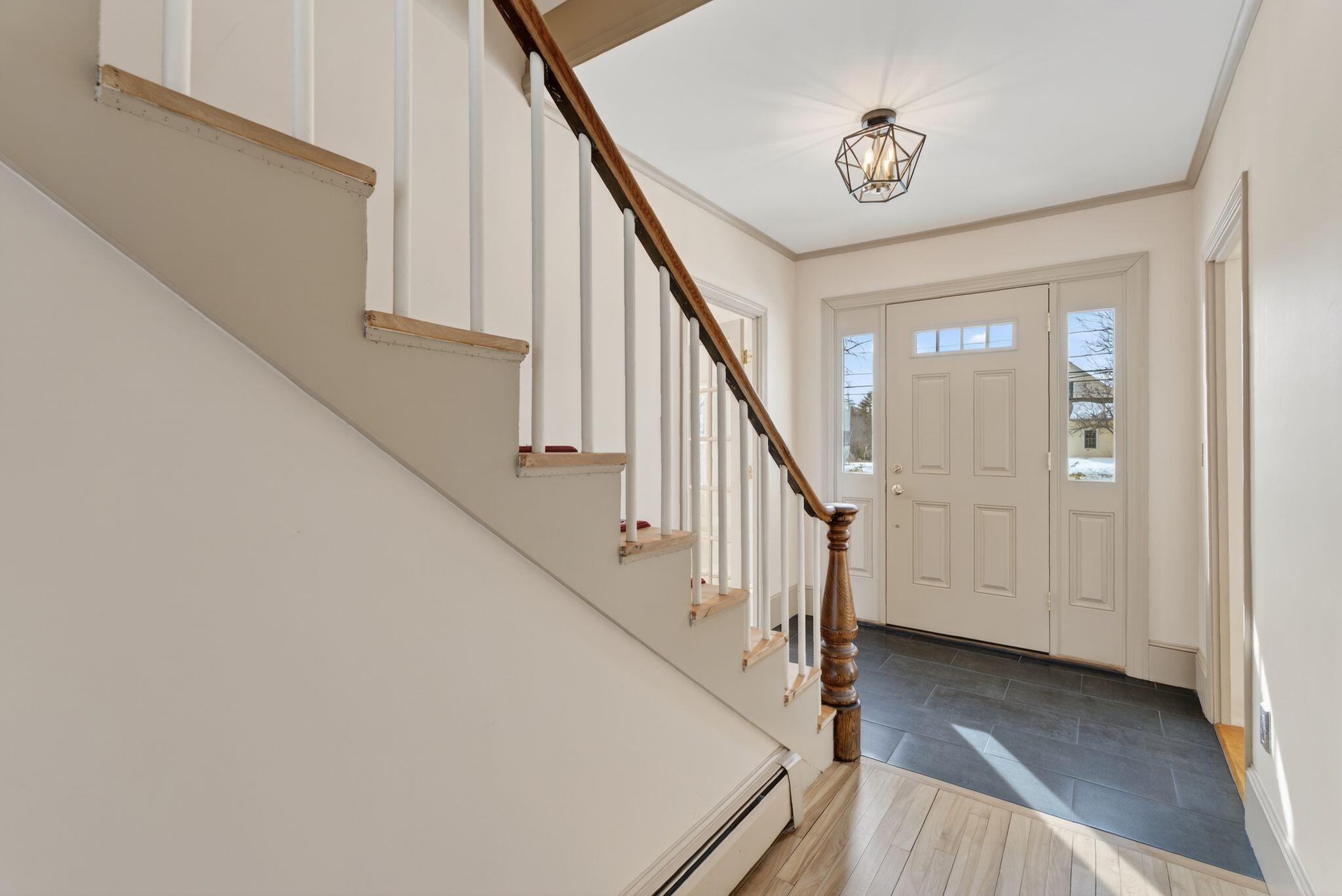 525 W Auburn Road