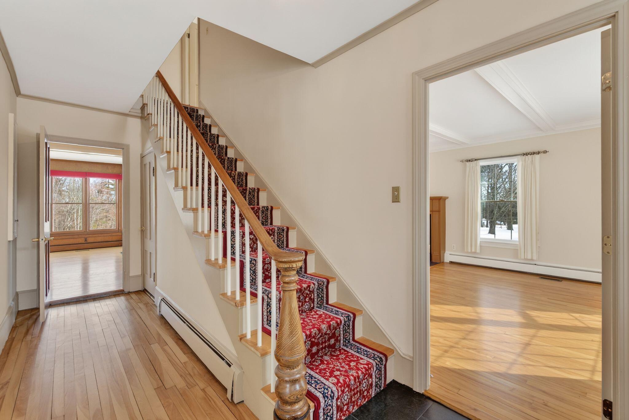 525 W Auburn Road