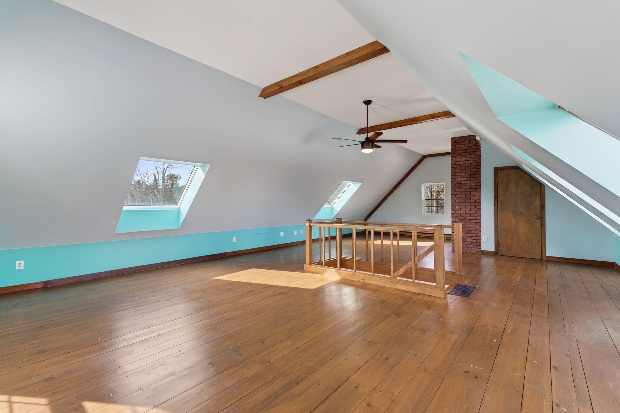 525 W Auburn Road