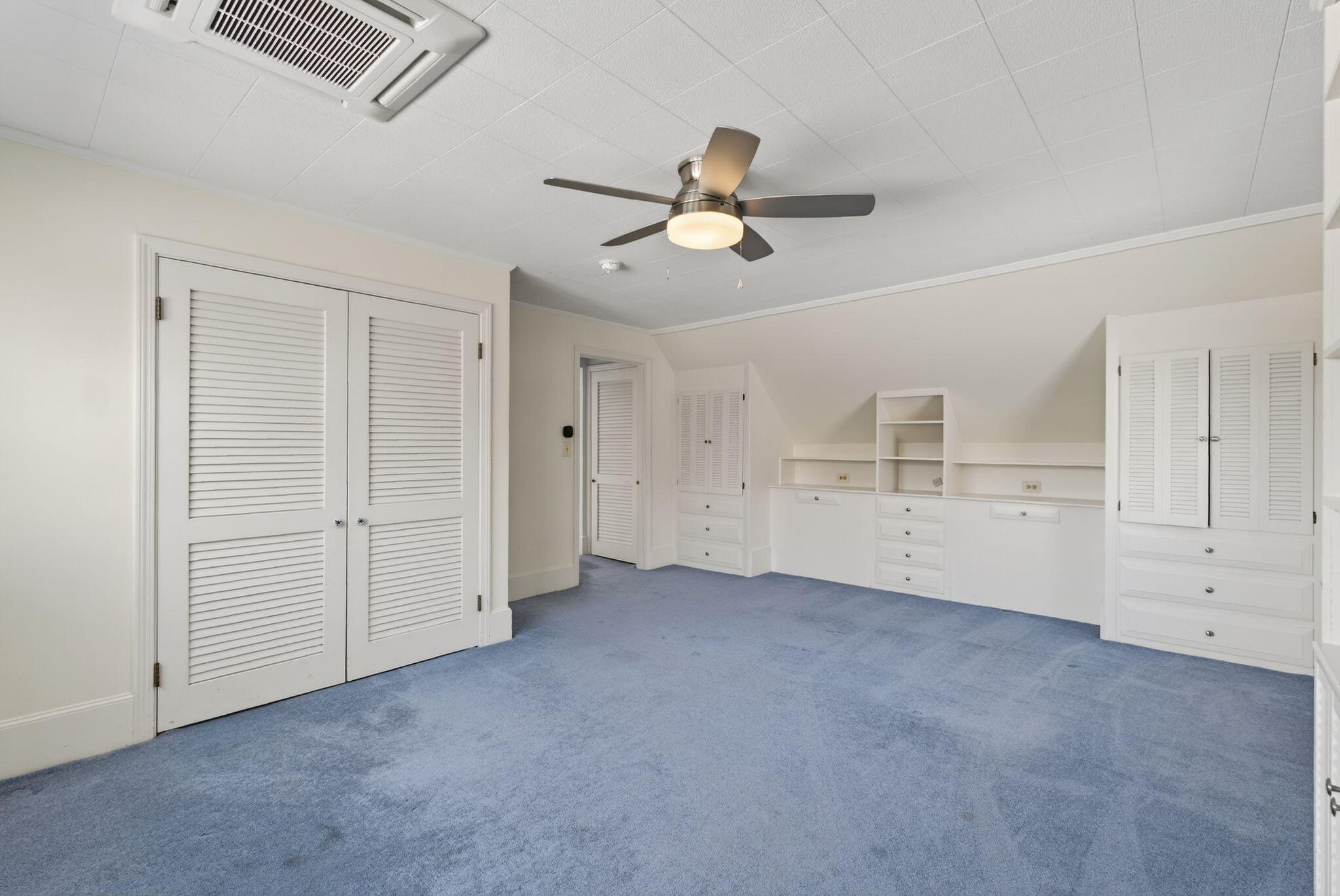 525 W Auburn Road