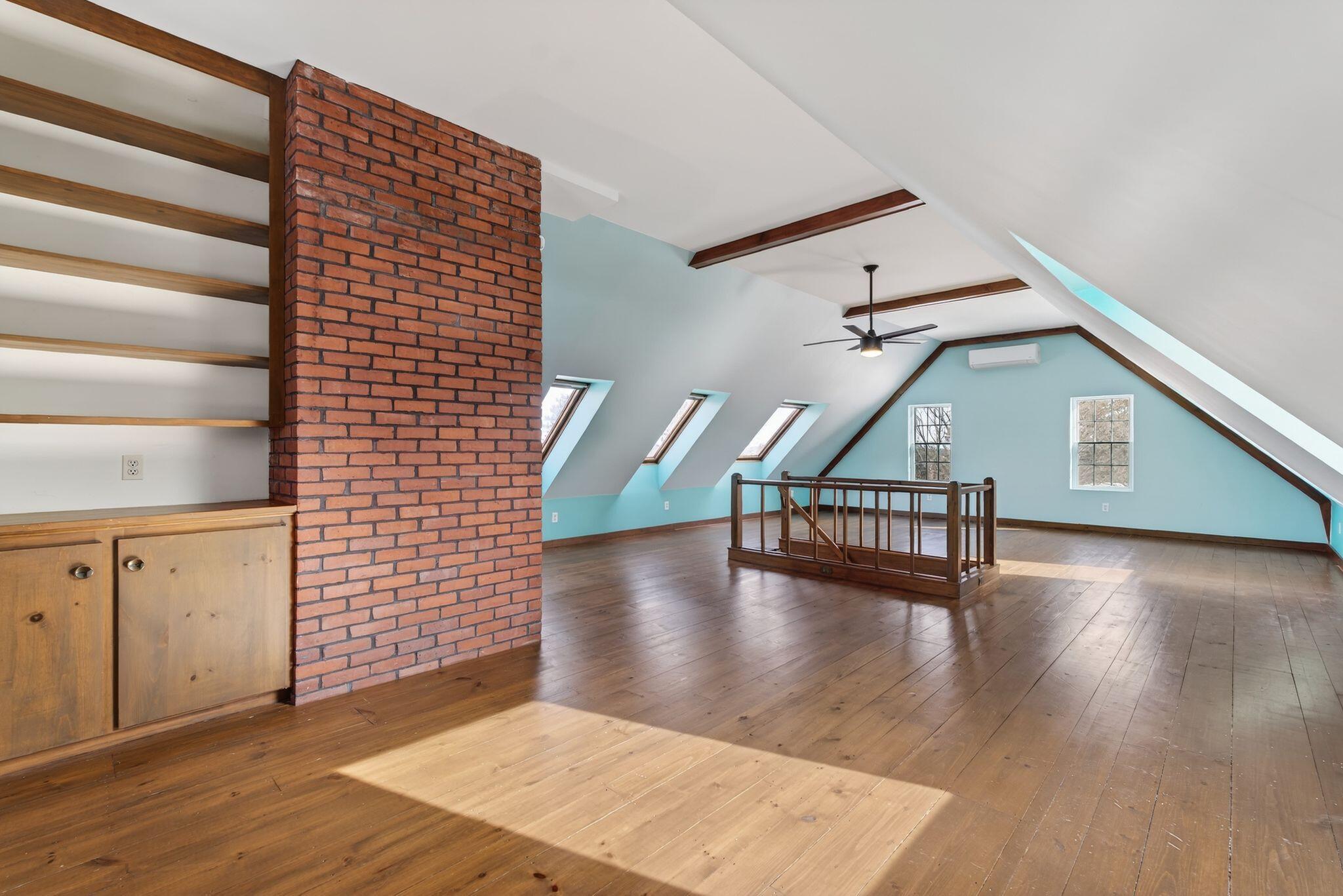 525 W Auburn Road