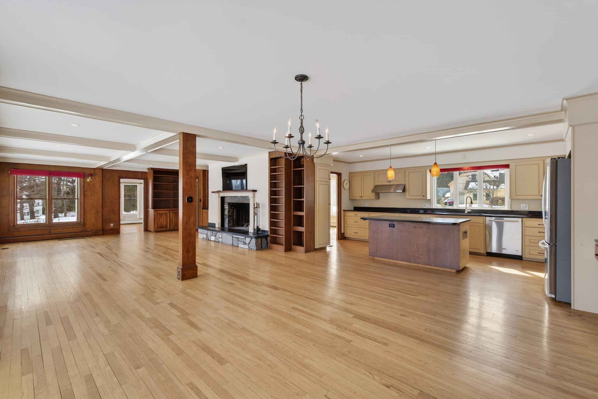 525 W Auburn Road