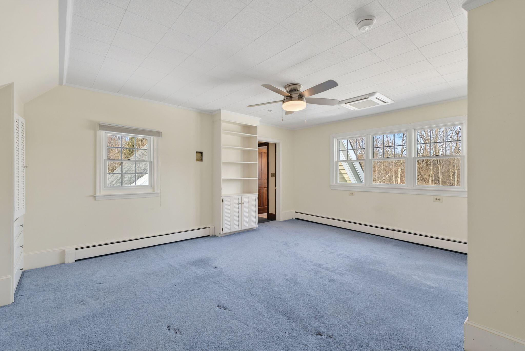 525 W Auburn Road