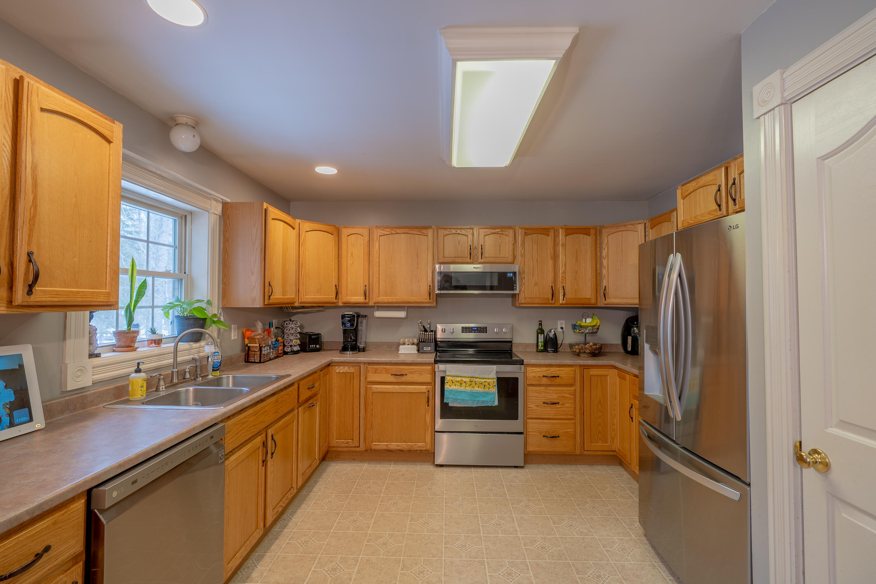 49 Stetson Road W