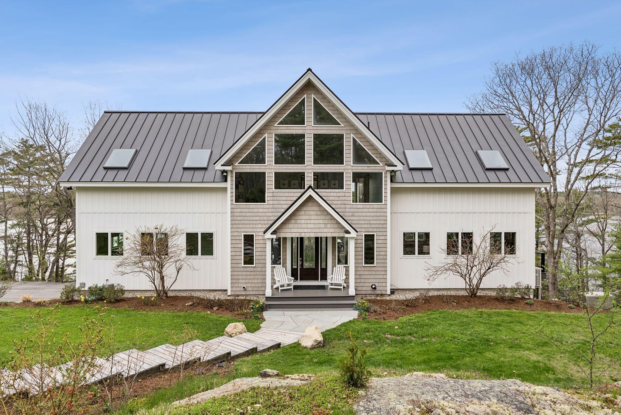 124 Middle Road