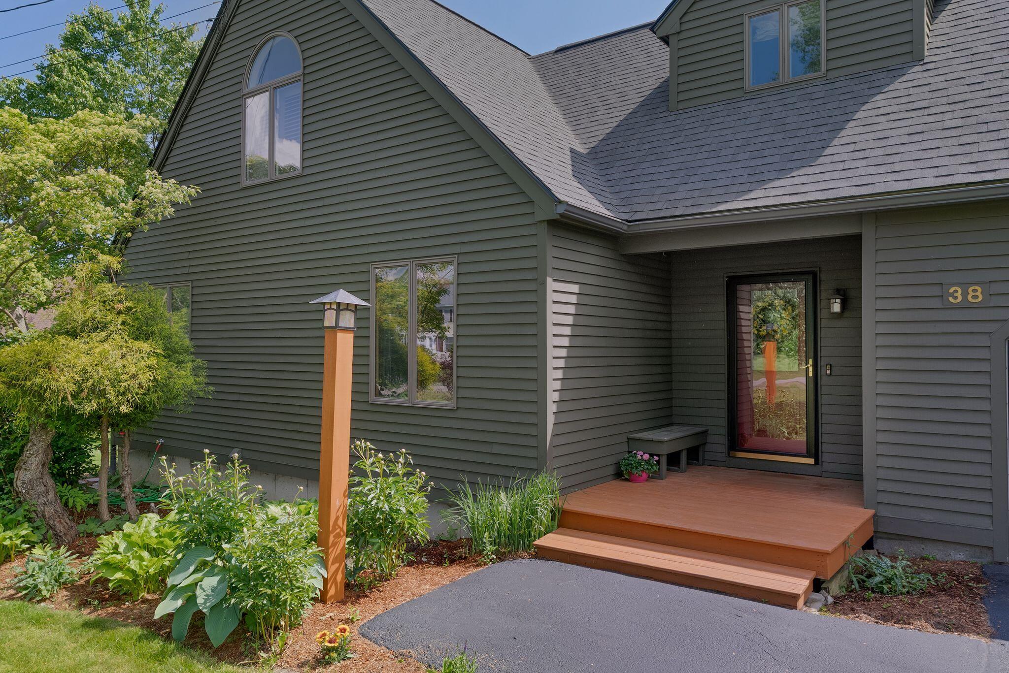 38 Rob Clark Street