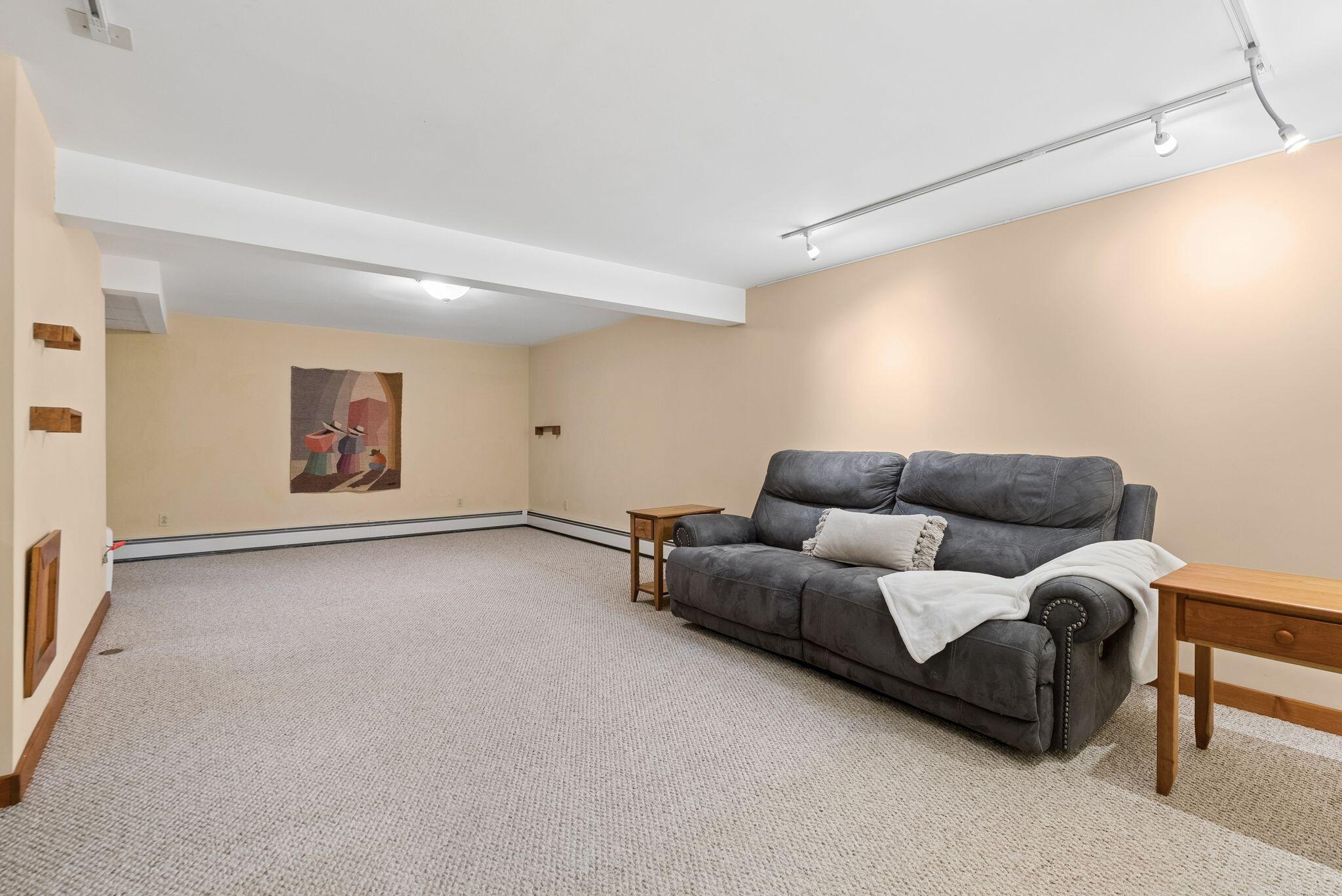 38 Rob Clark Street