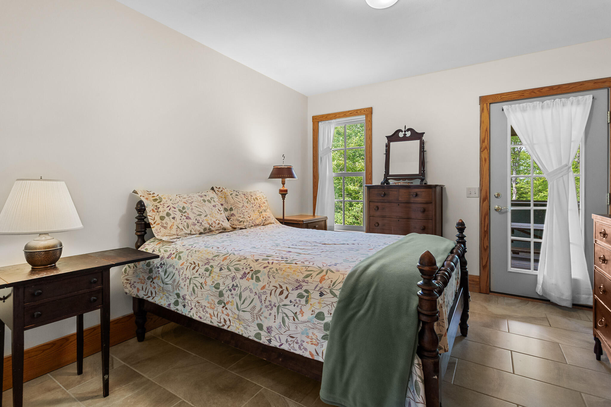 24 Moosewood Lane