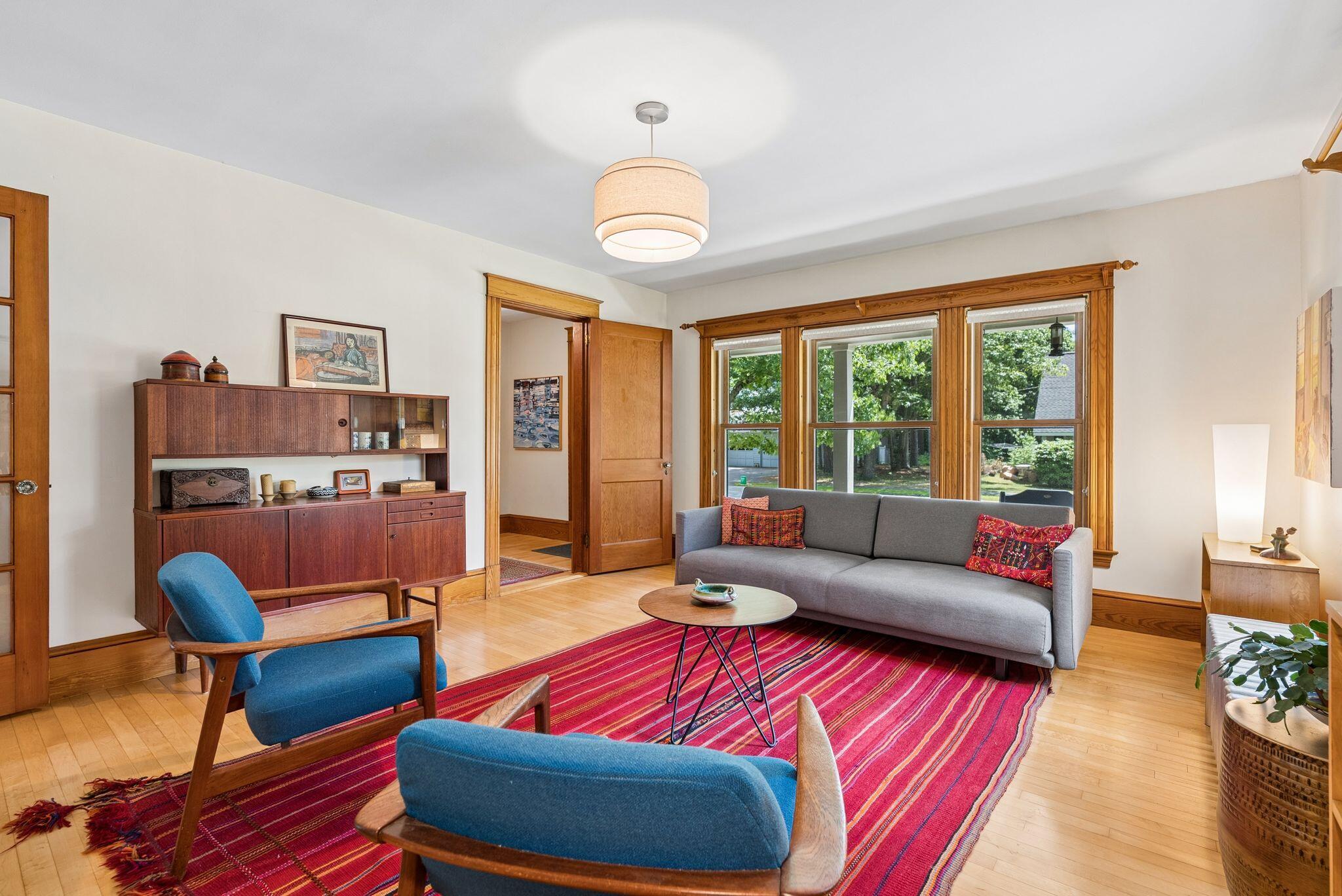 35 Longfellow Avenue