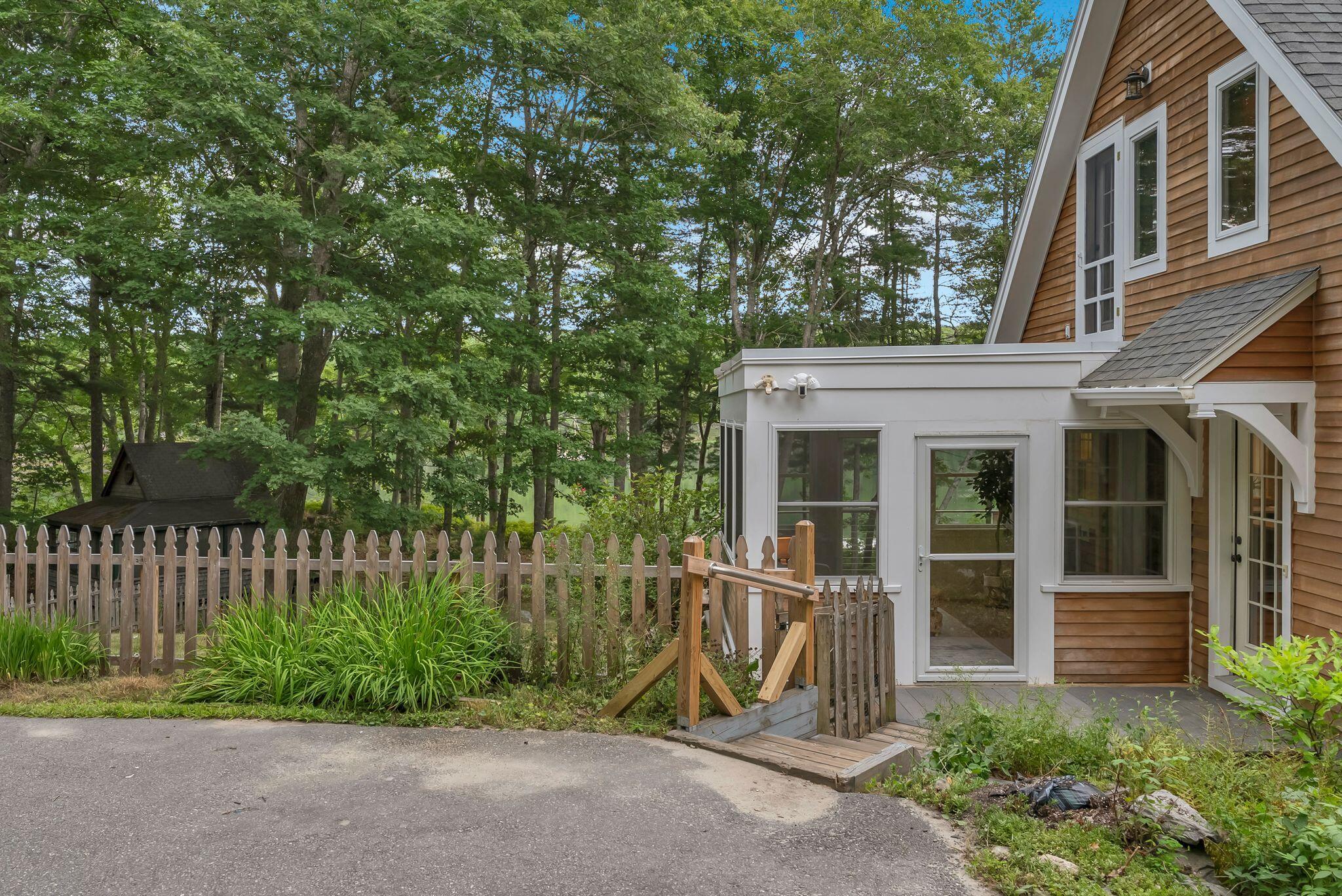 77 Higgins Farm Road