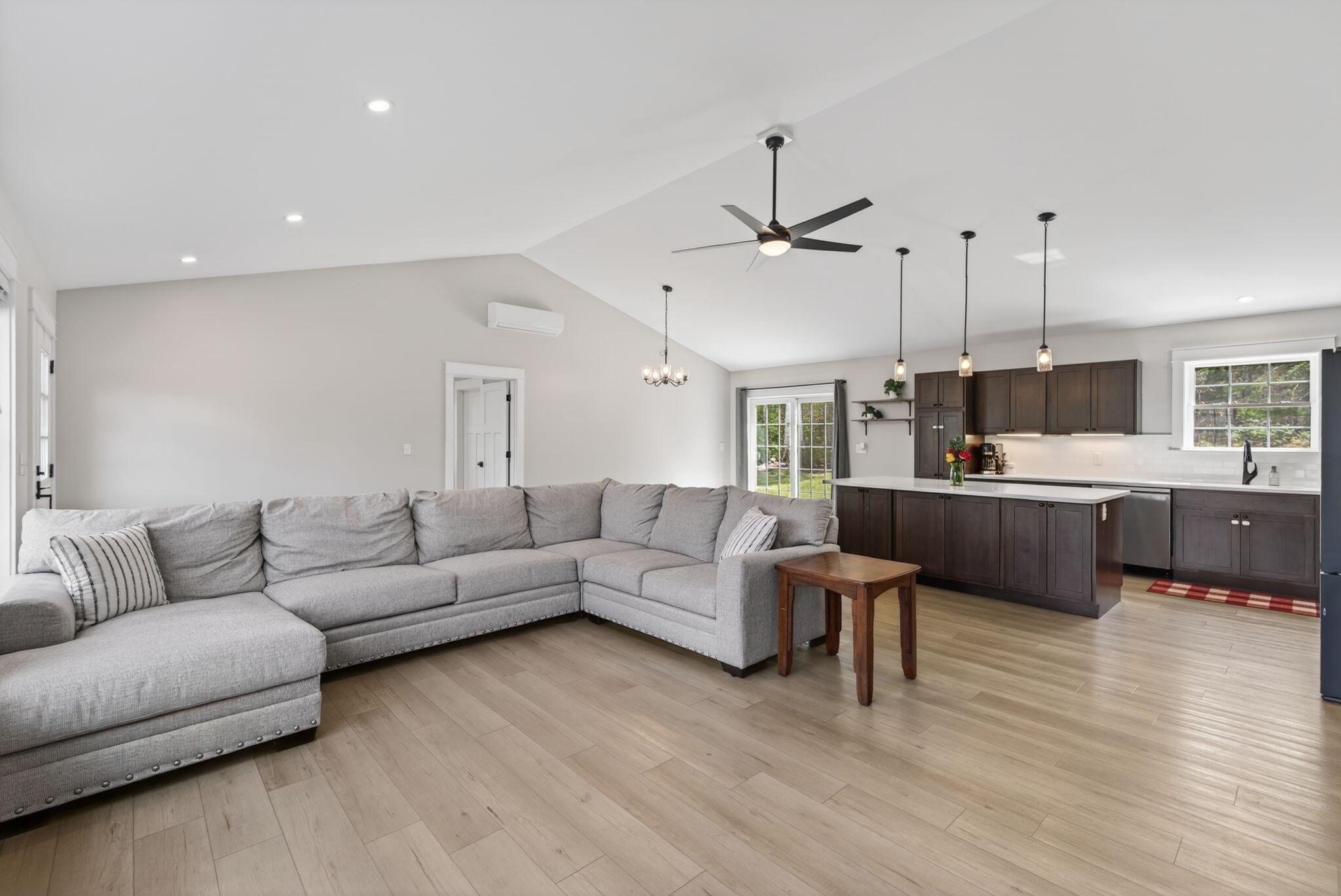 20 Graystone Drive