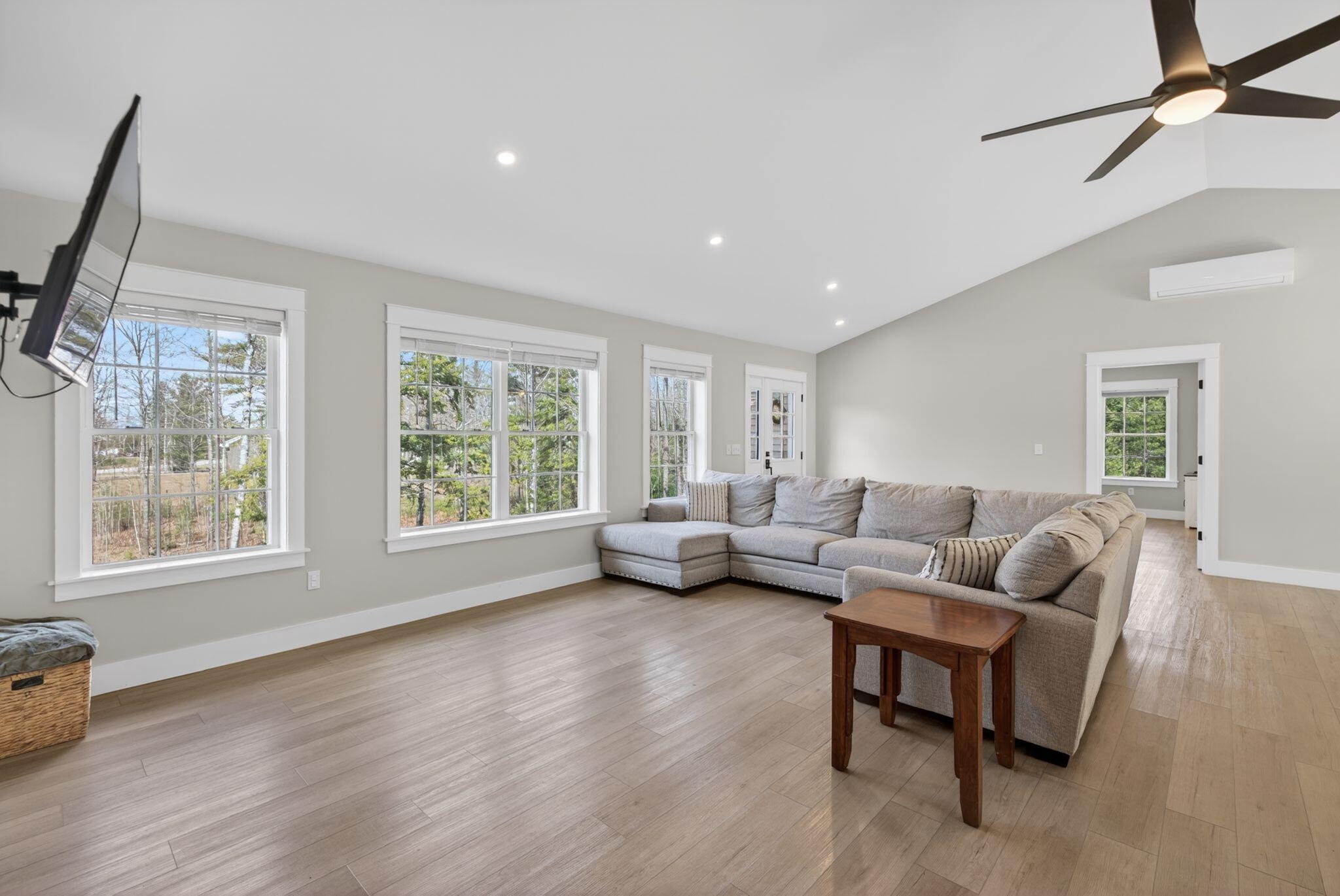 20 Graystone Drive