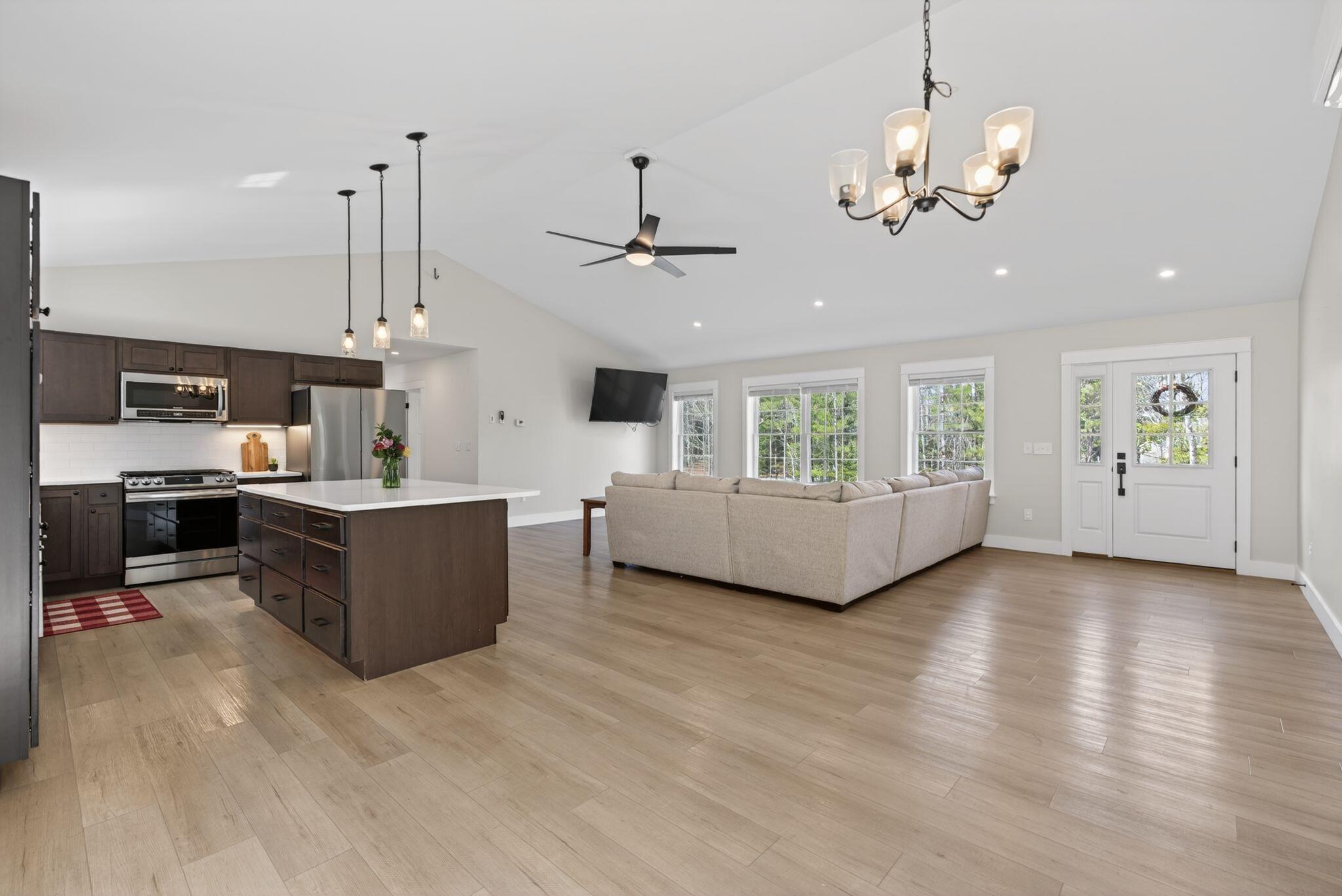 20 Graystone Drive