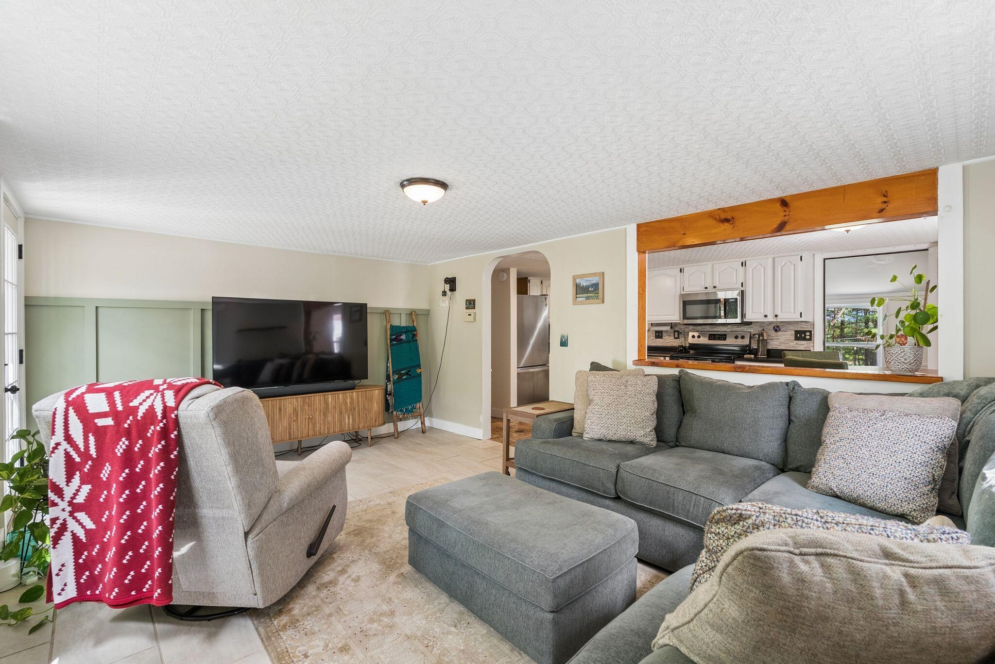 204 Shaker Road