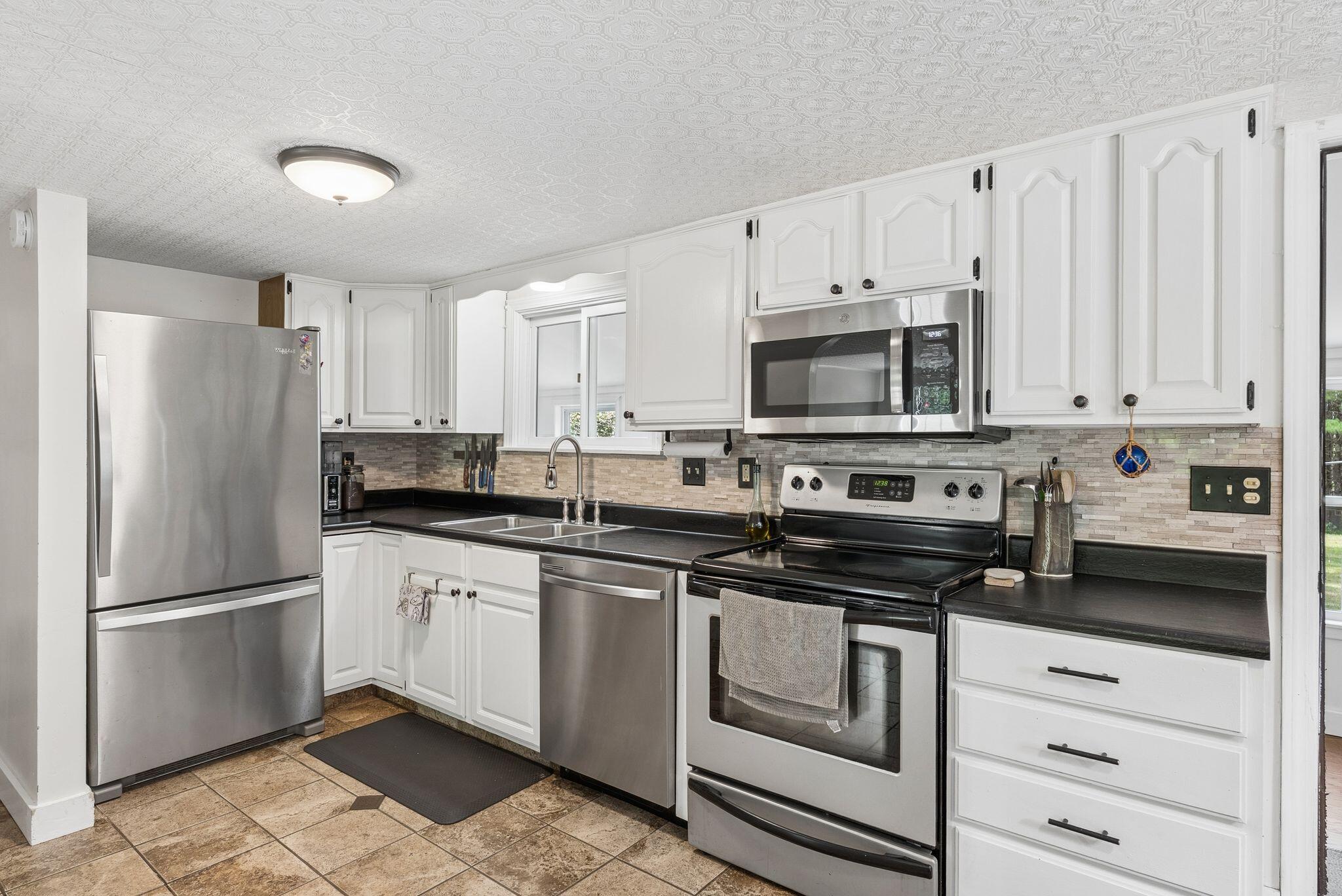 204 Shaker Road