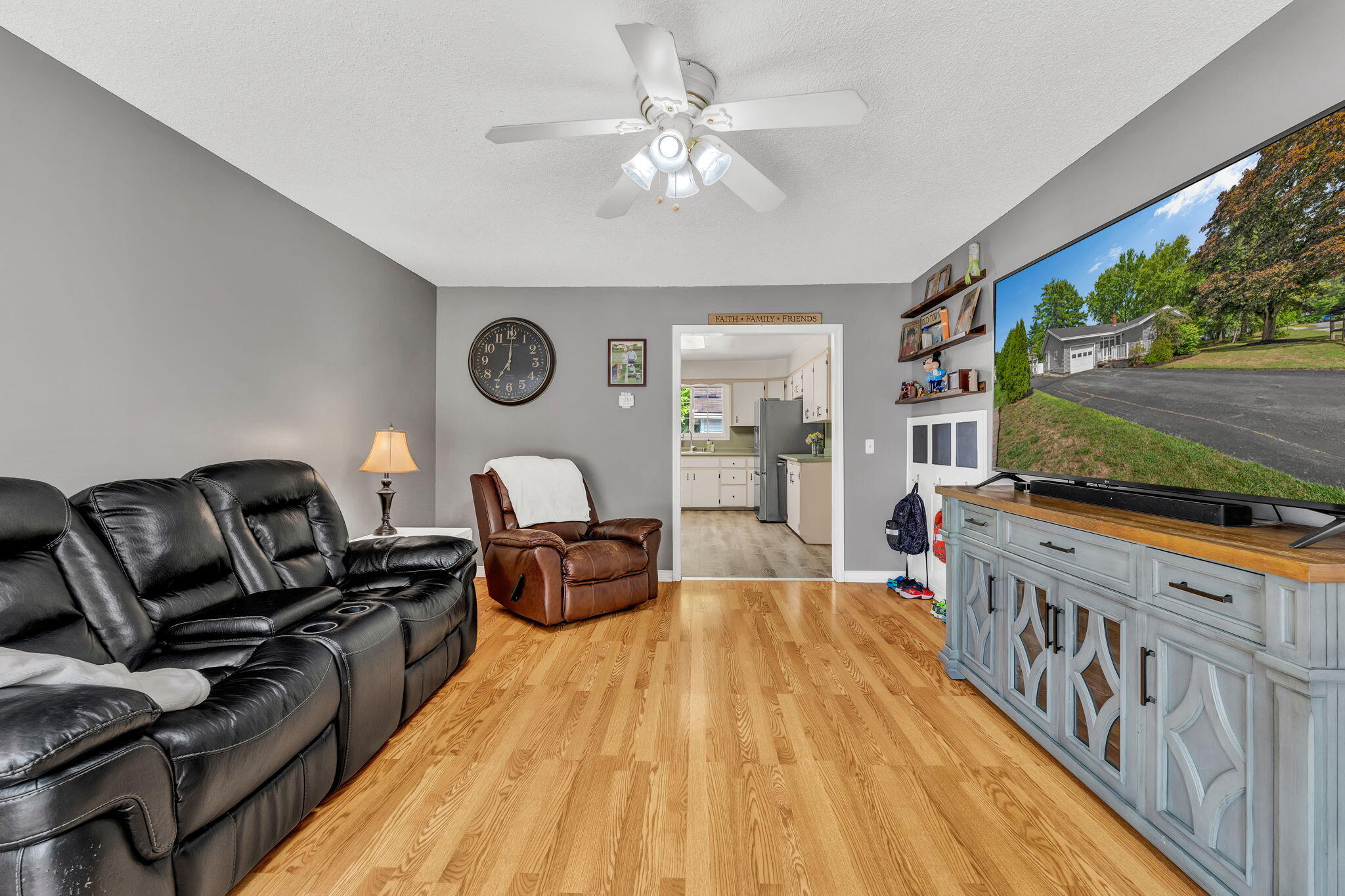 87 Perkins Avenue