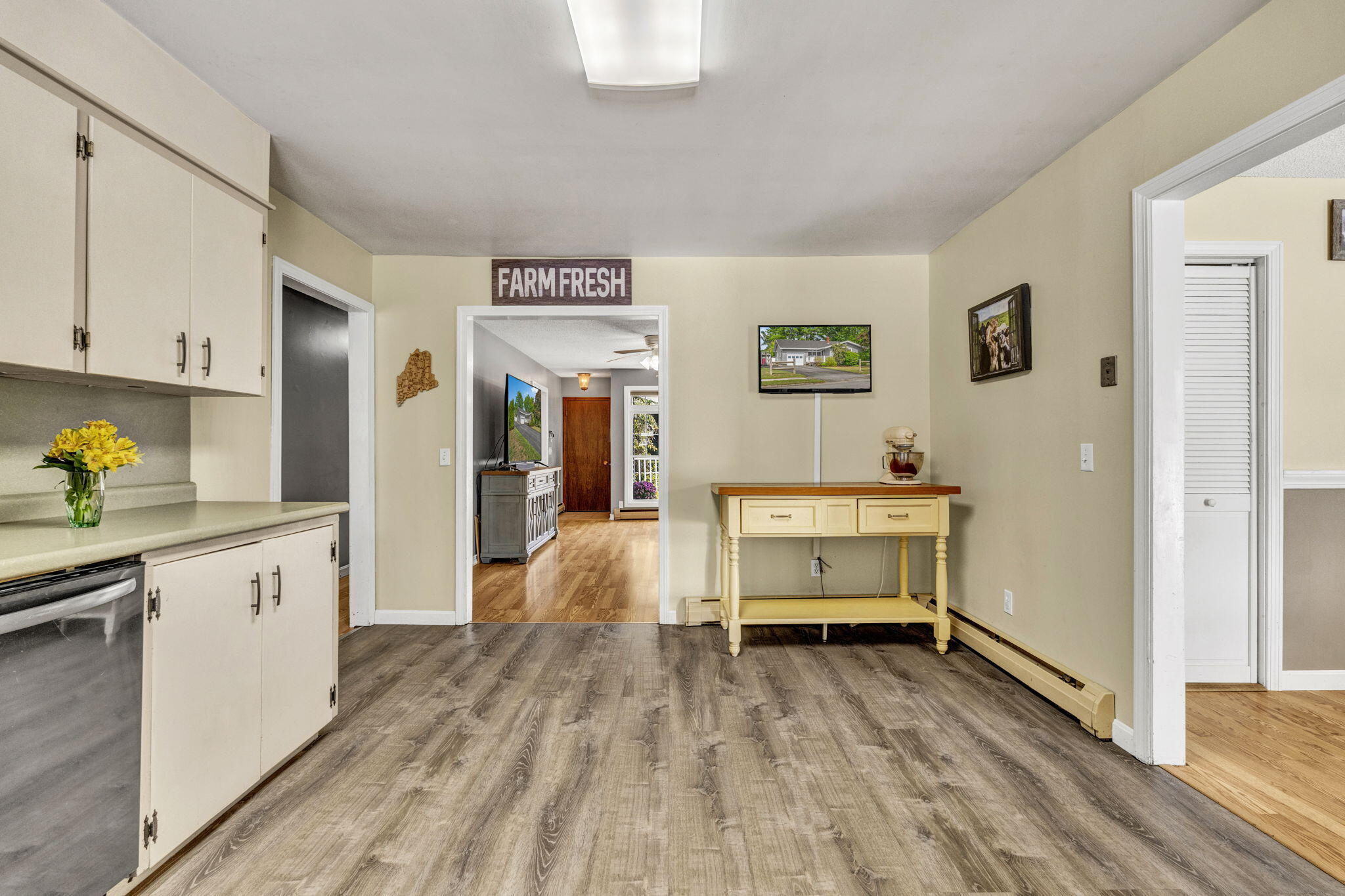 87 Perkins Avenue