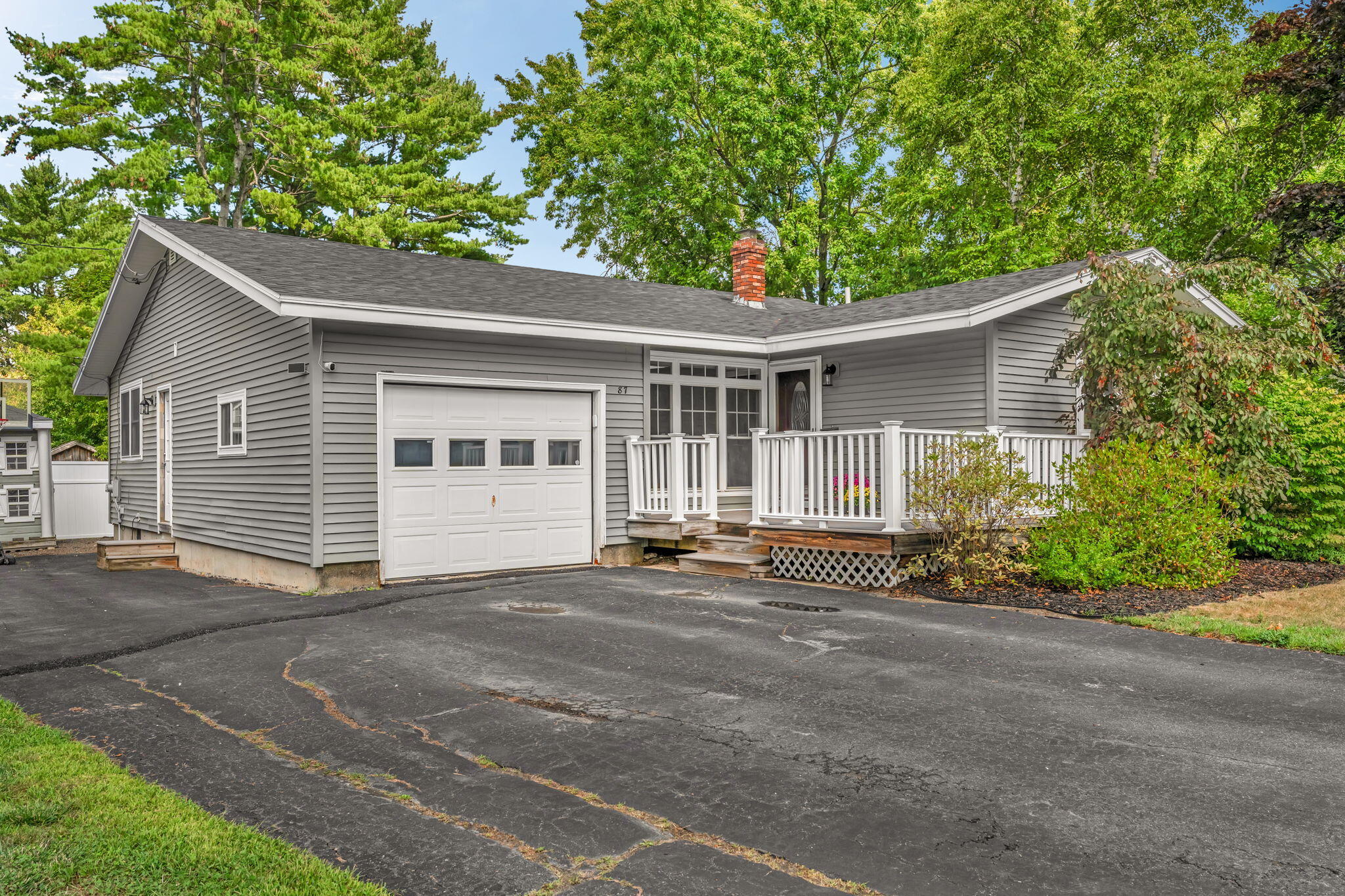 87 Perkins Avenue