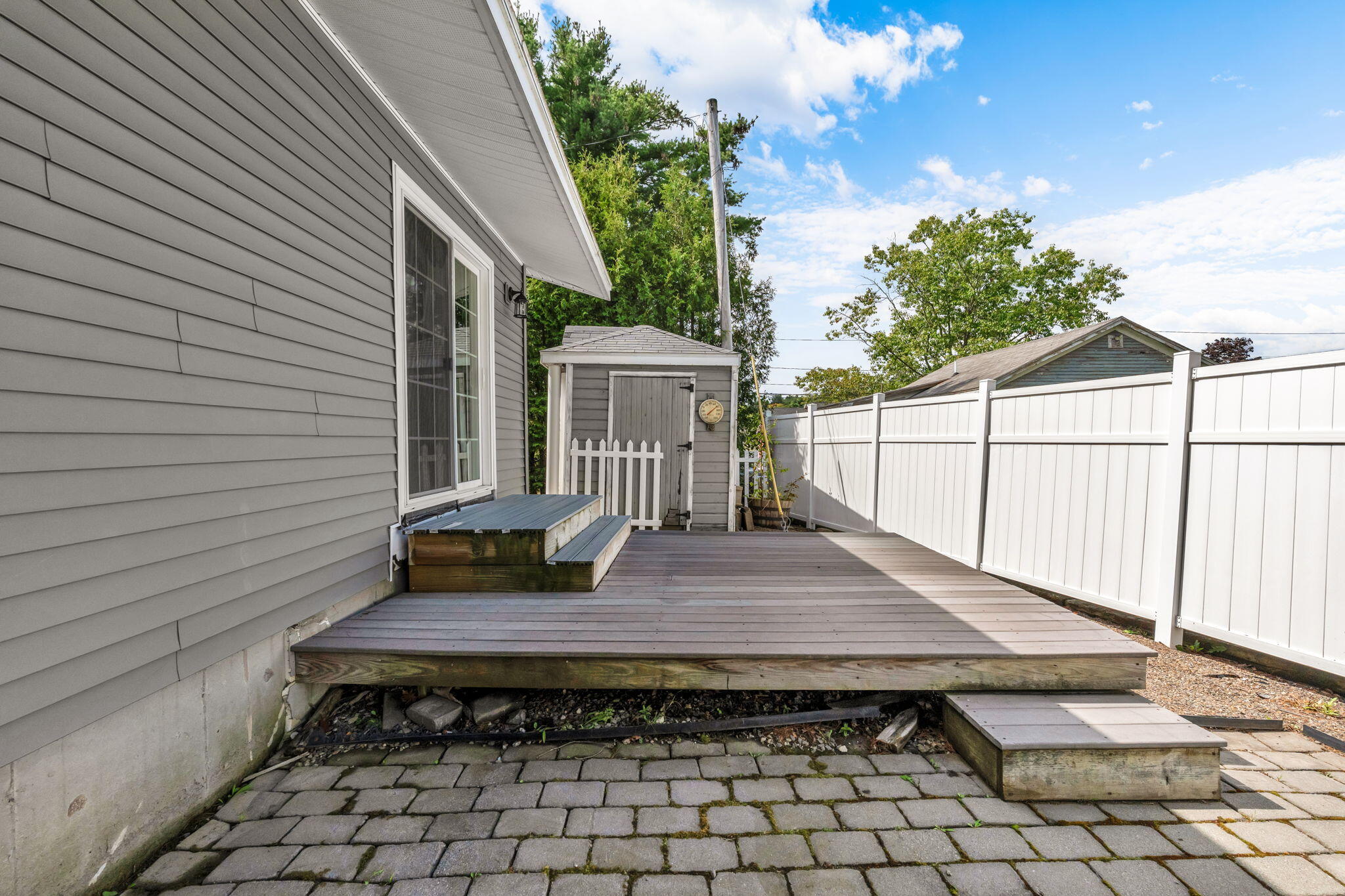 87 Perkins Avenue
