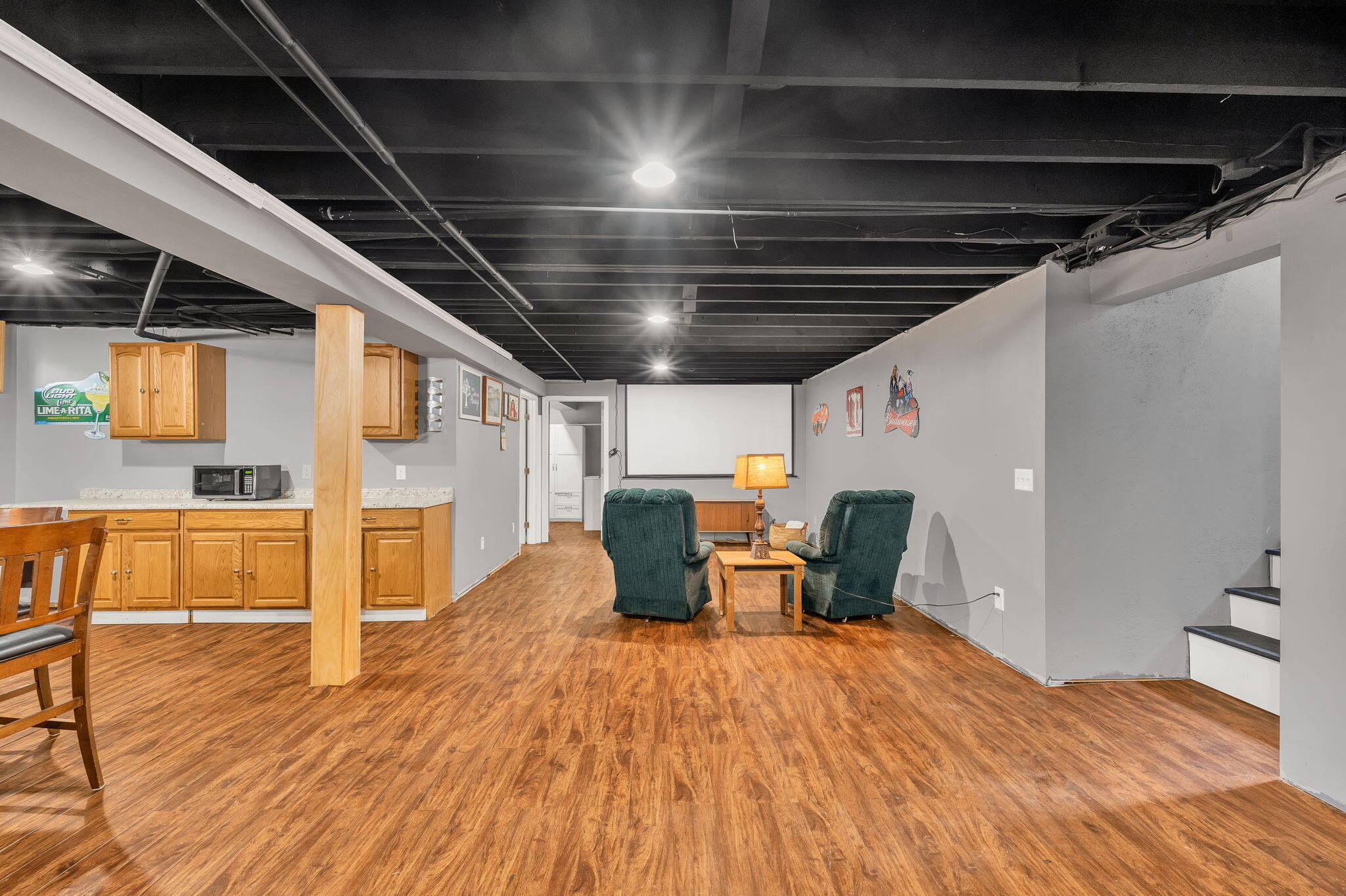 87 Perkins Avenue