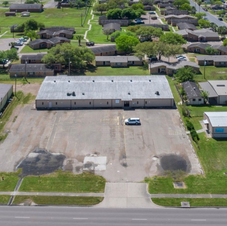 1413 E Corral Ave
