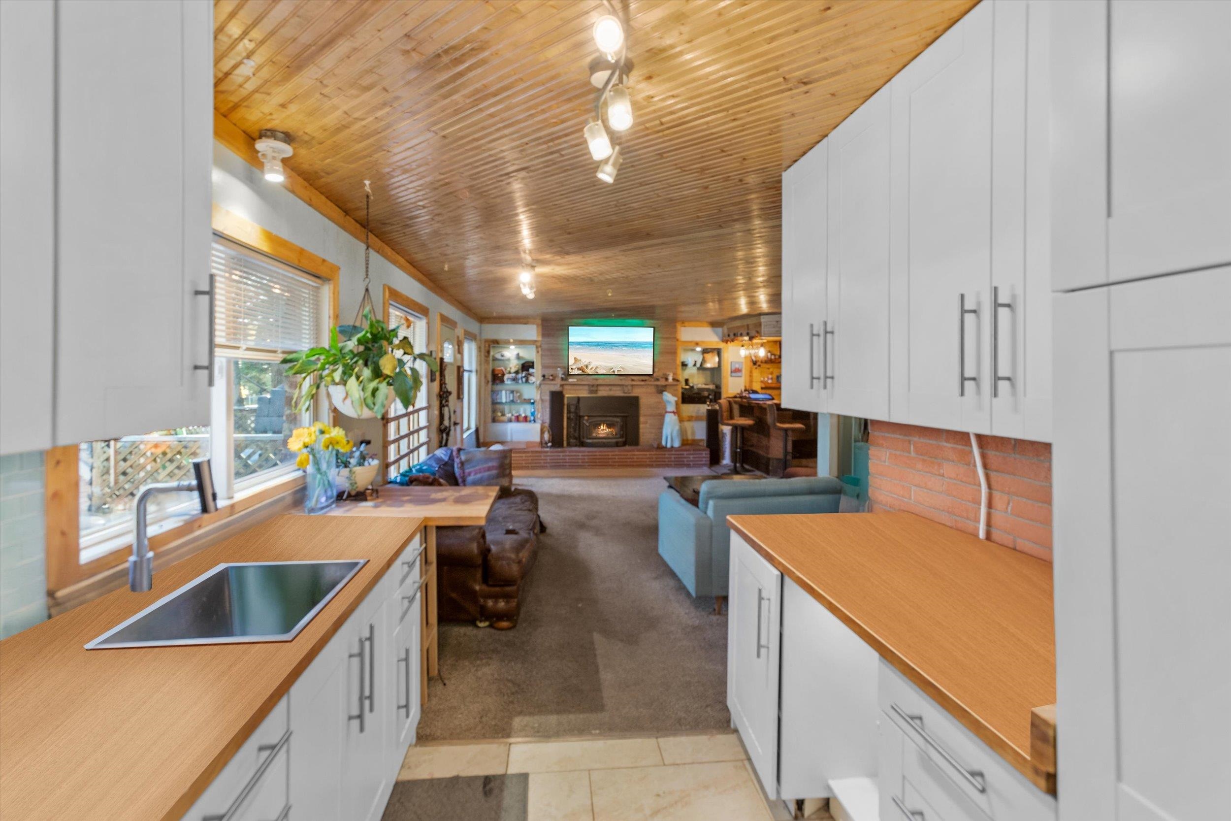 4115 North Lake Boulevard