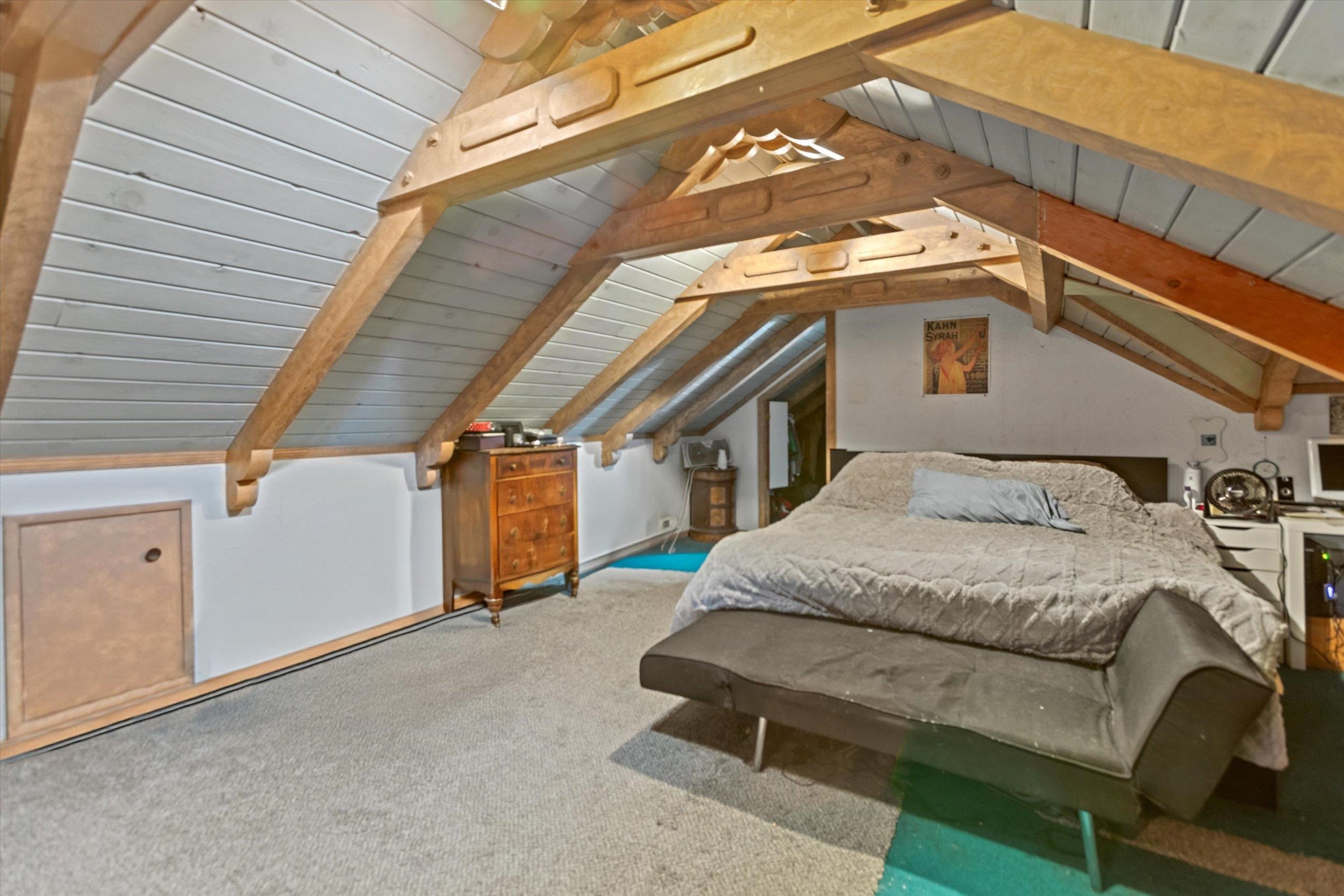 4115 North Lake Boulevard