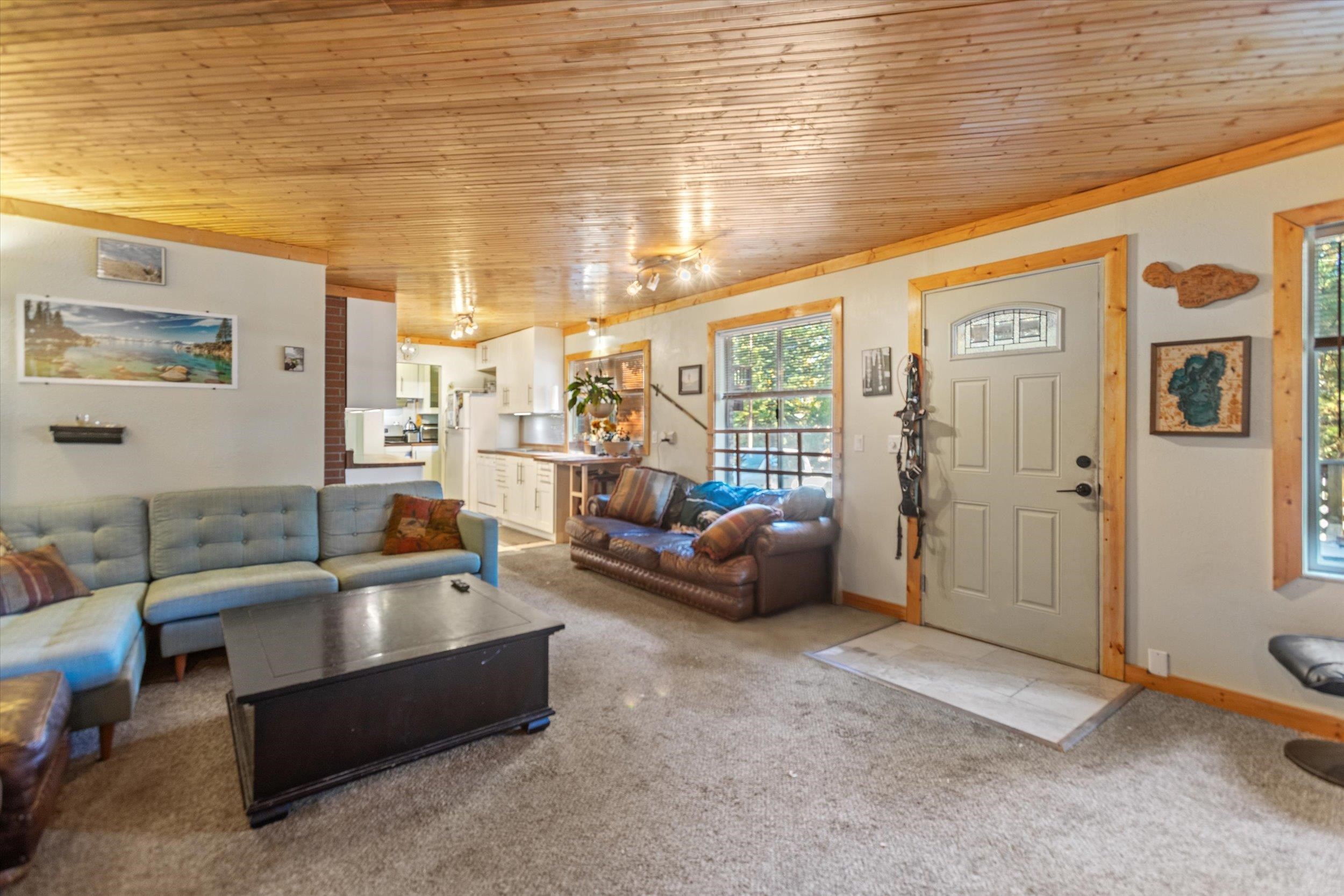 4115 North Lake Boulevard