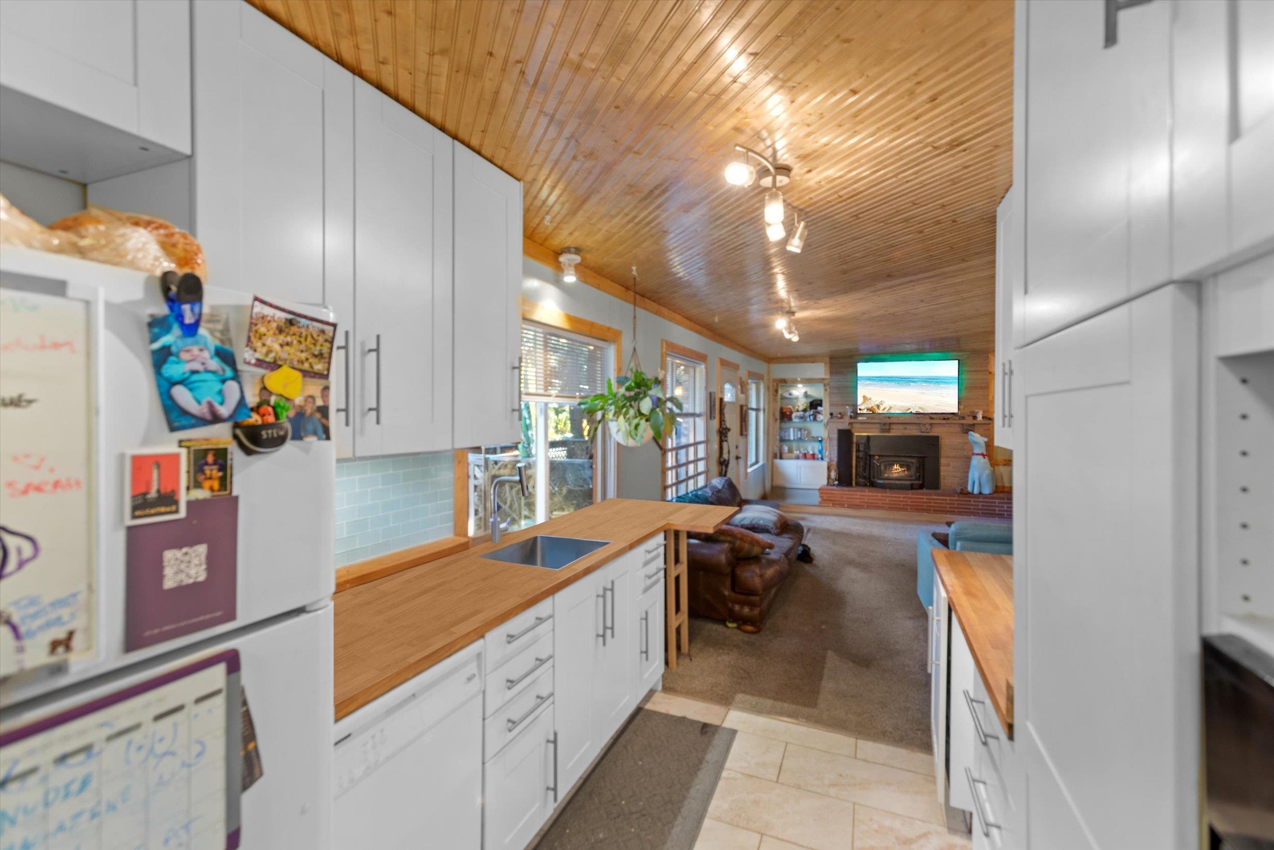 4115 North Lake Boulevard