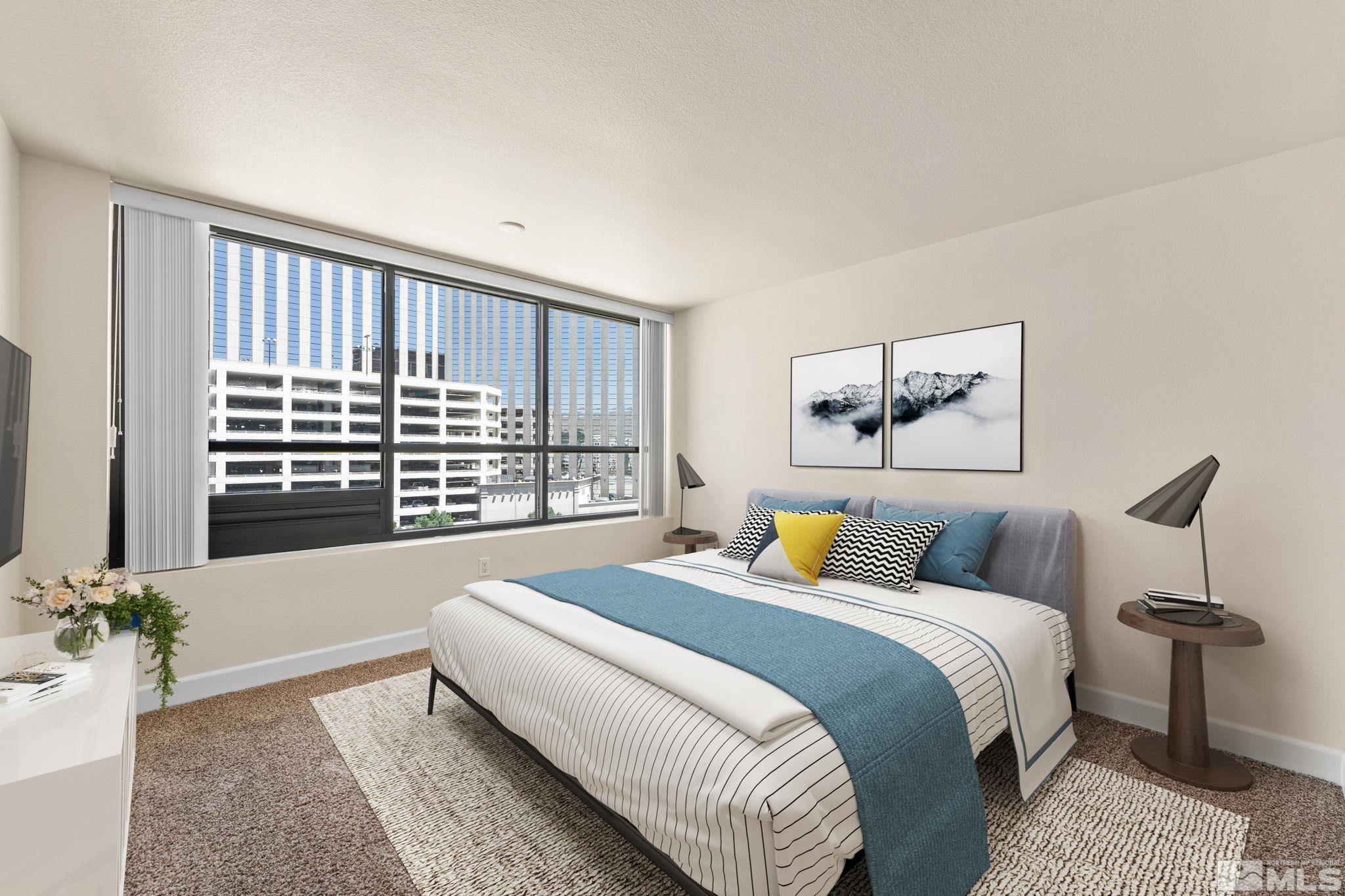 450 N Arlington Avenue, 902