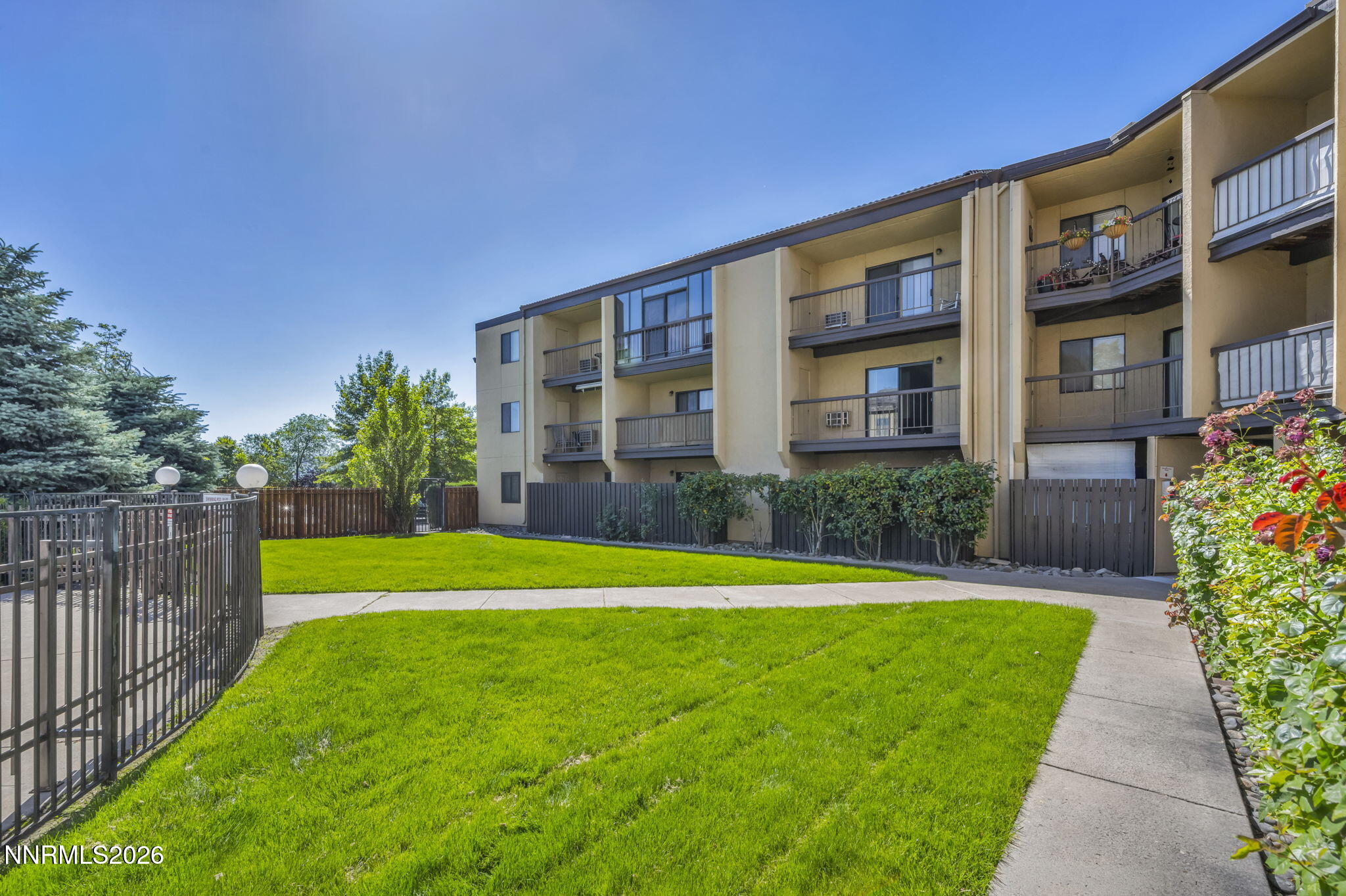 2450 Lymbery Street 129