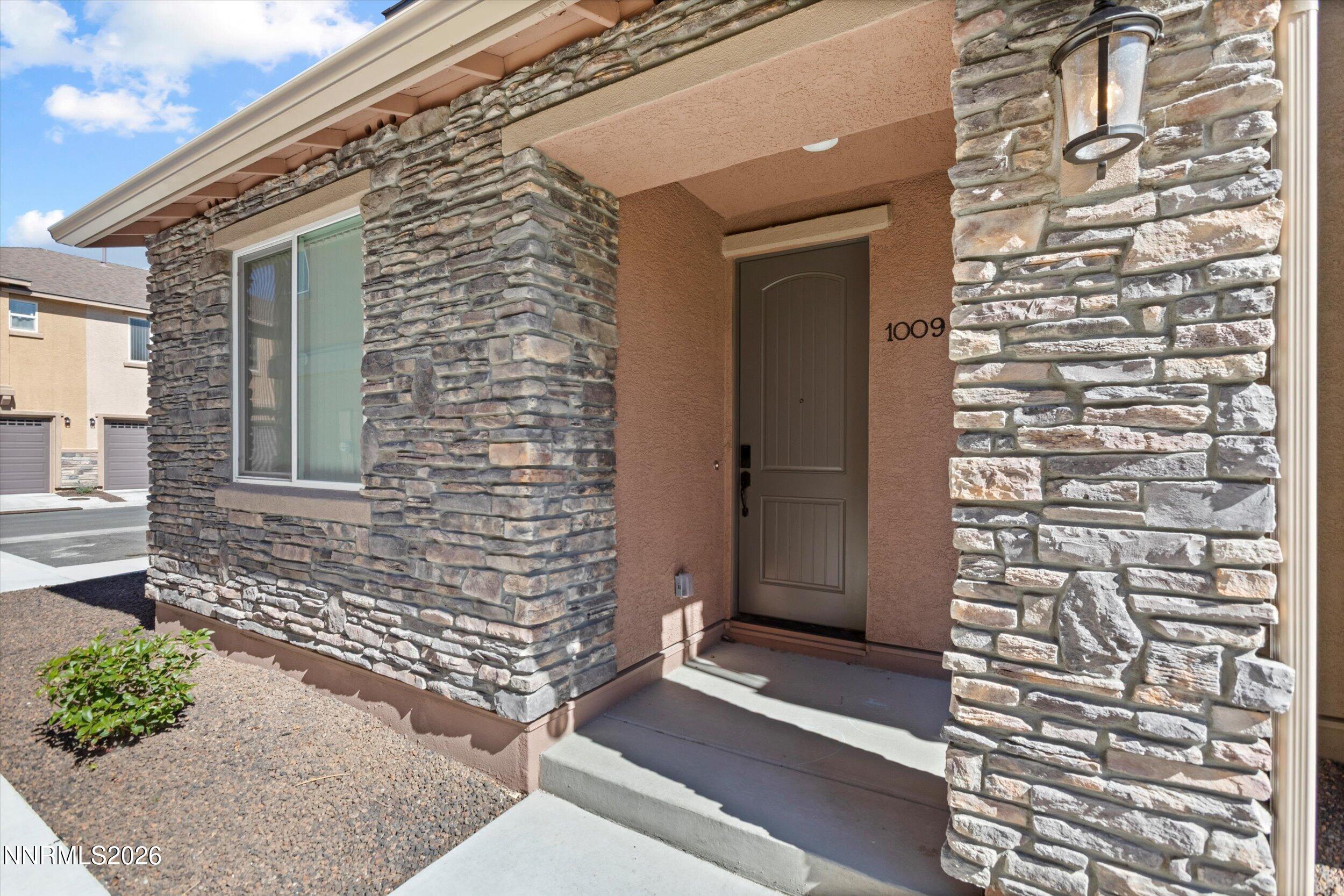 1009 Middle Gate Road