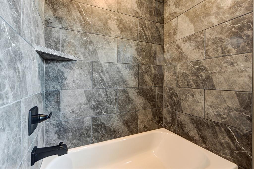 1316 NE 33rd Terrace