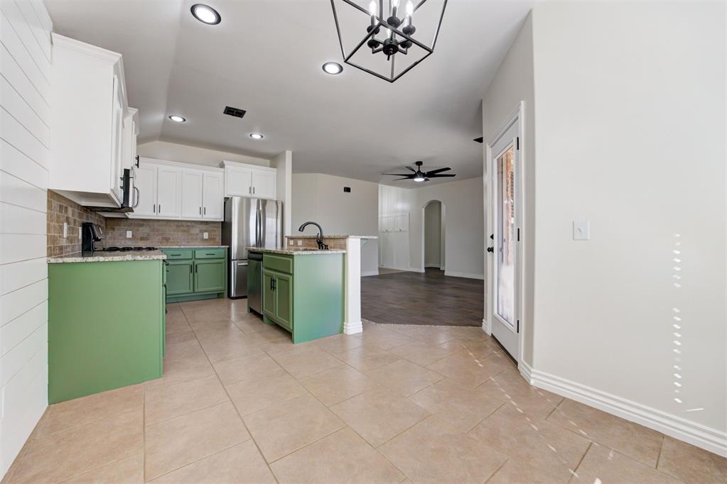 8117 Waters Edge Way