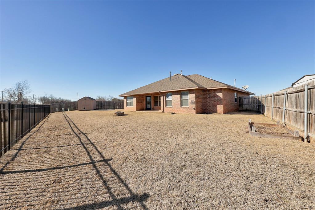 8117 Waters Edge Way