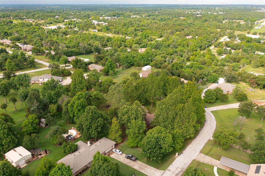 2350 Forest Oaks Drive