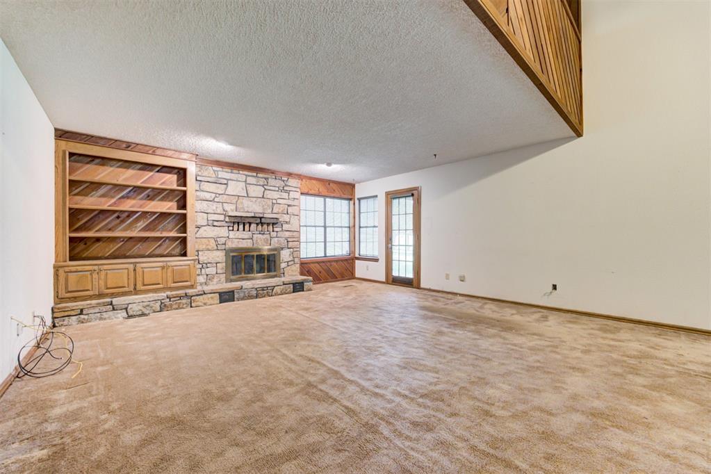 2350 Forest Oaks Drive