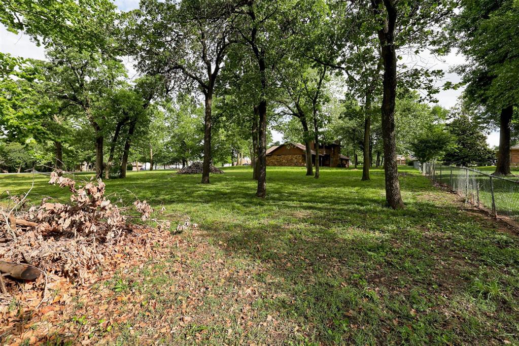 2350 Forest Oaks Drive