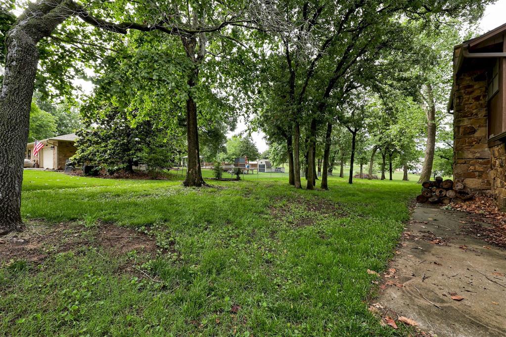 2350 Forest Oaks Drive