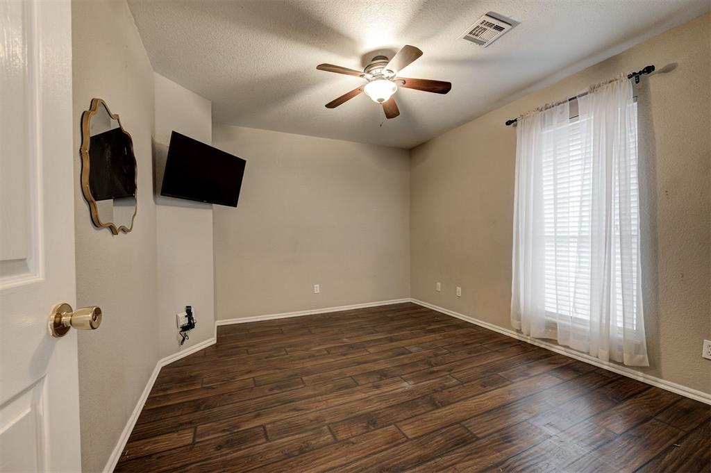 513 SW 154th Court
