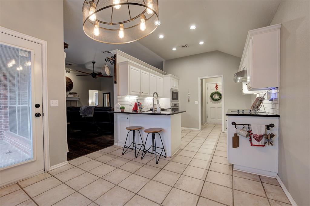 513 SW 154th Court