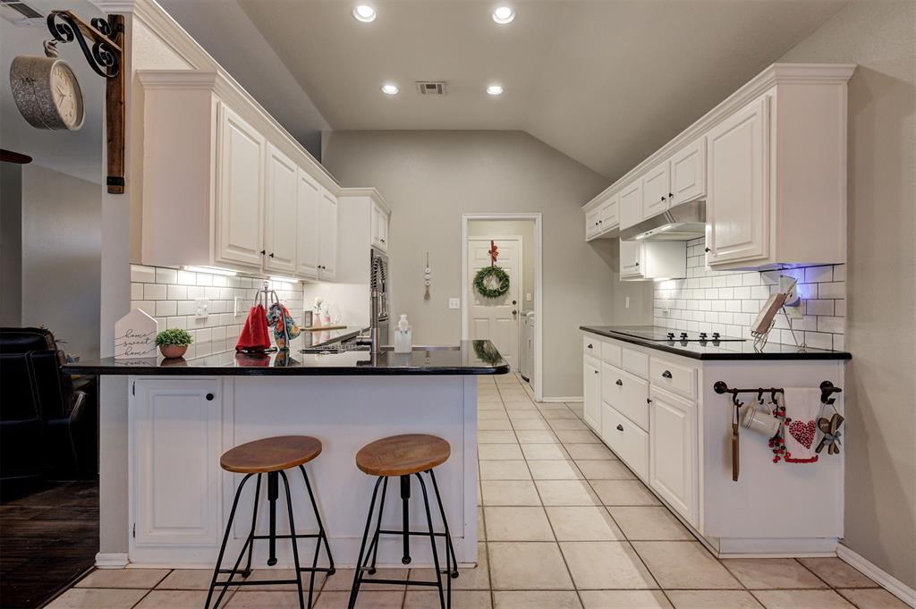 513 SW 154th Court